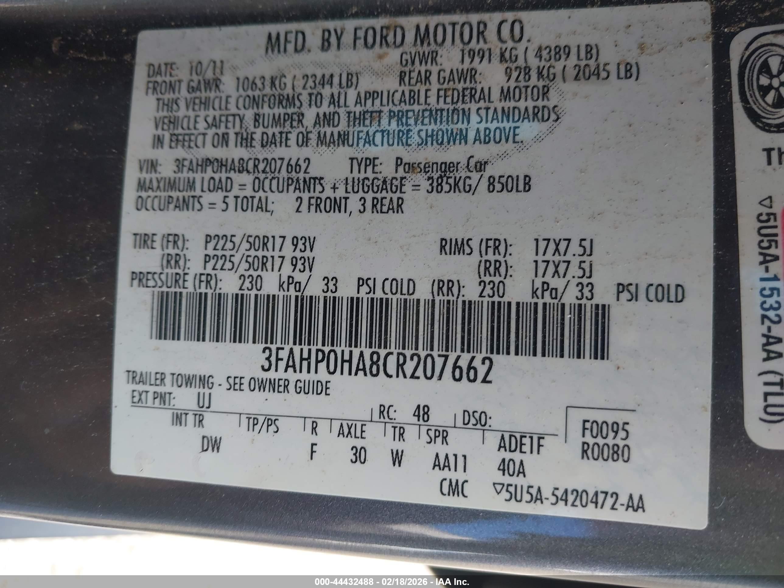 FORD FUSION image 9