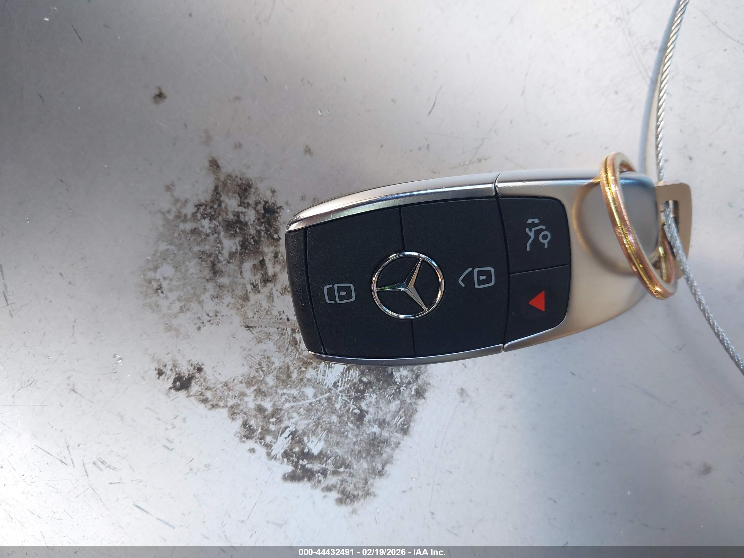 MERCEDES-BENZ GLE image 11