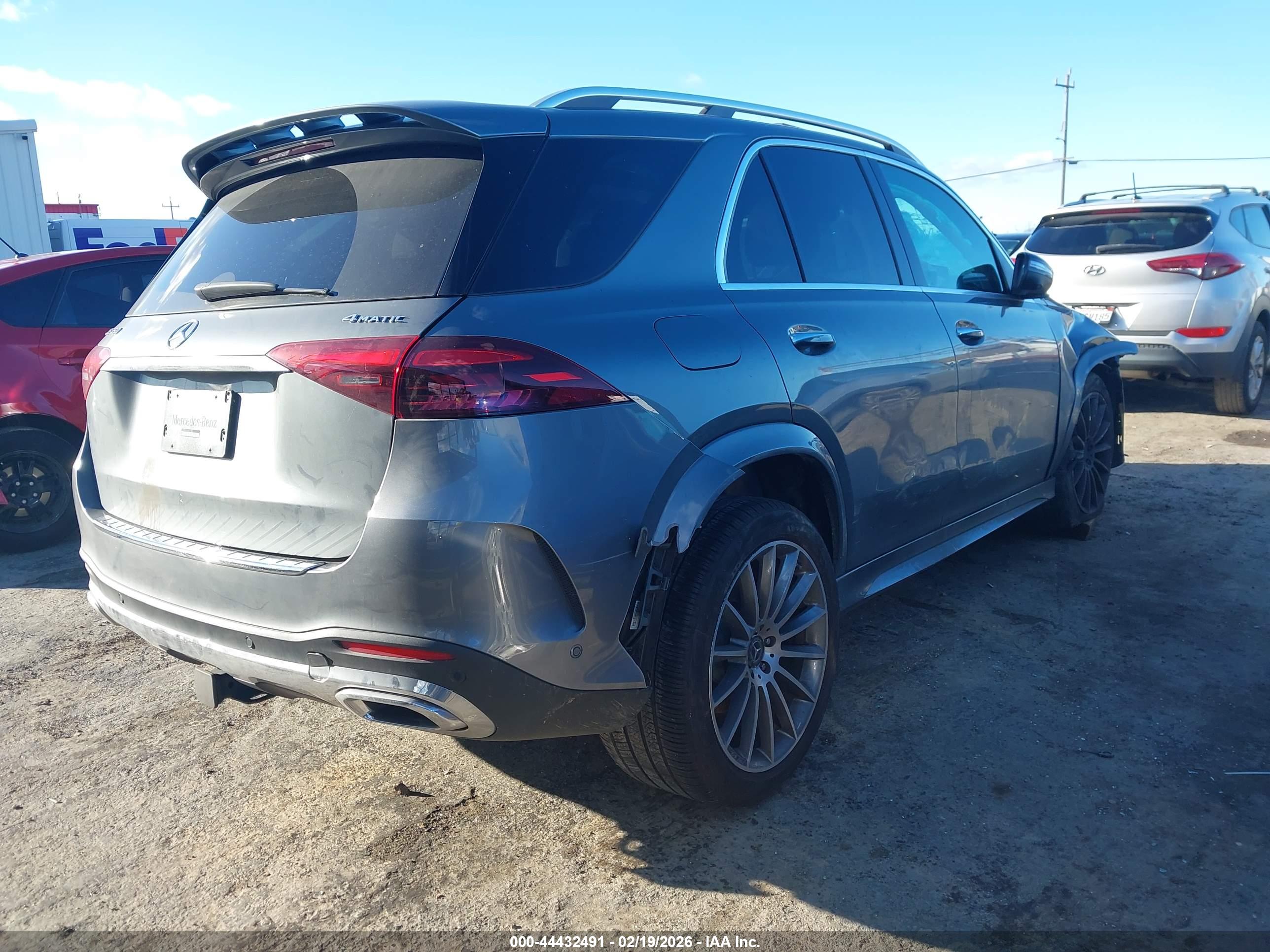 MERCEDES-BENZ GLE image 4