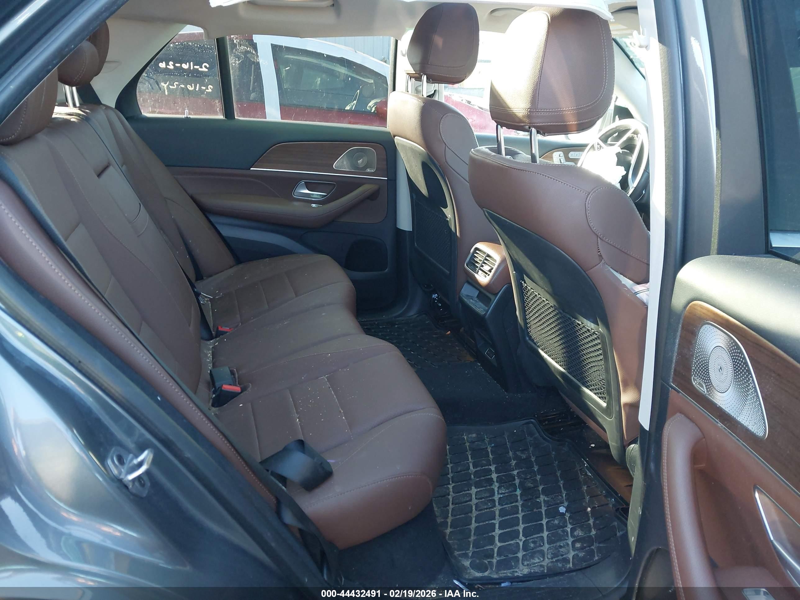 MERCEDES-BENZ GLE image 8