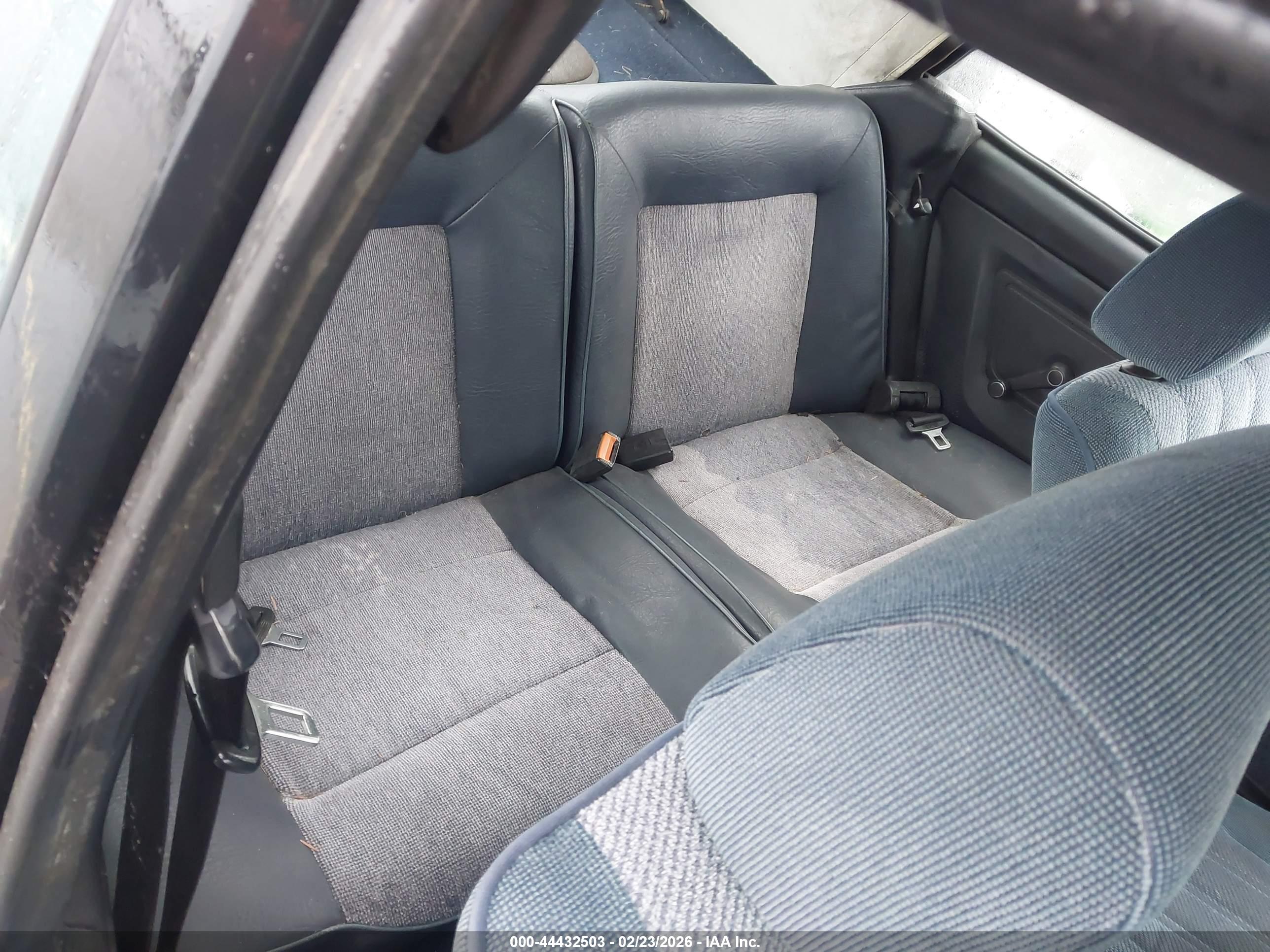VOLKSWAGEN GOLF image 8
