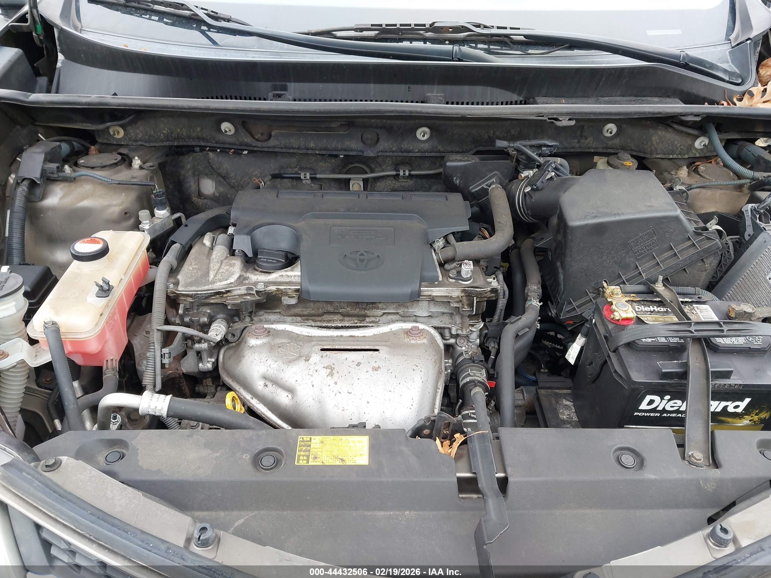 TOYOTA RAV4 image 10