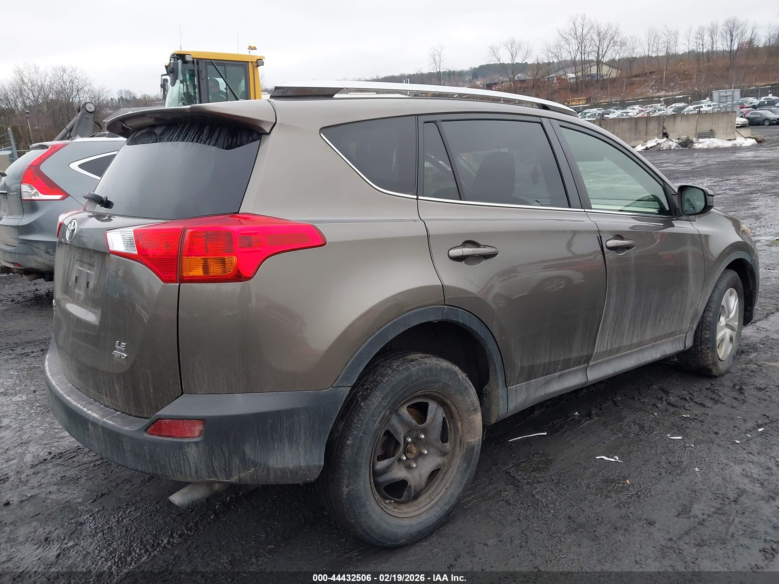 TOYOTA RAV4 image 4