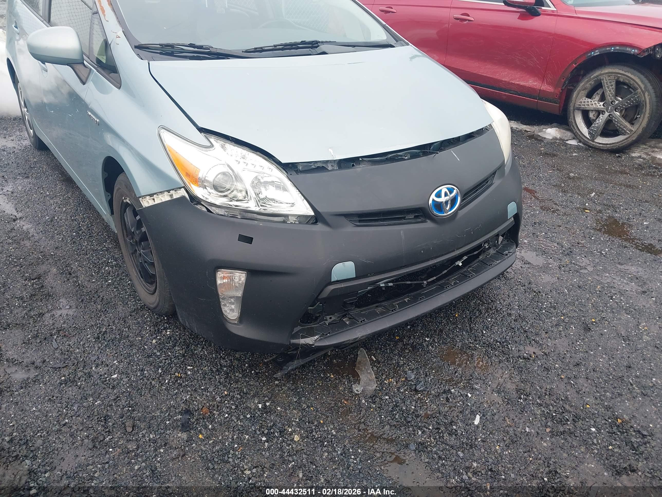 TOYOTA PRIUS image 6