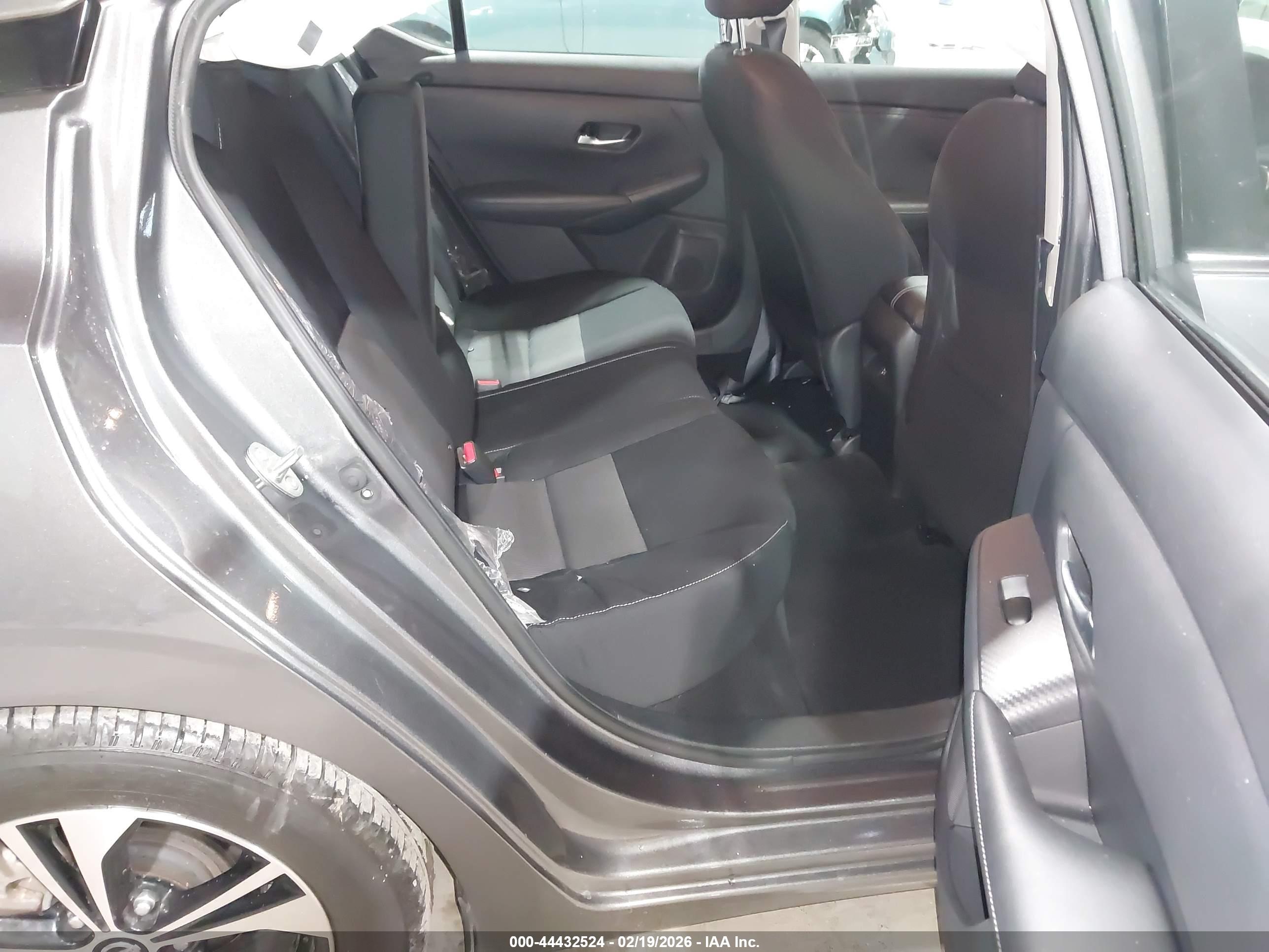 NISSAN SENTRA image 8