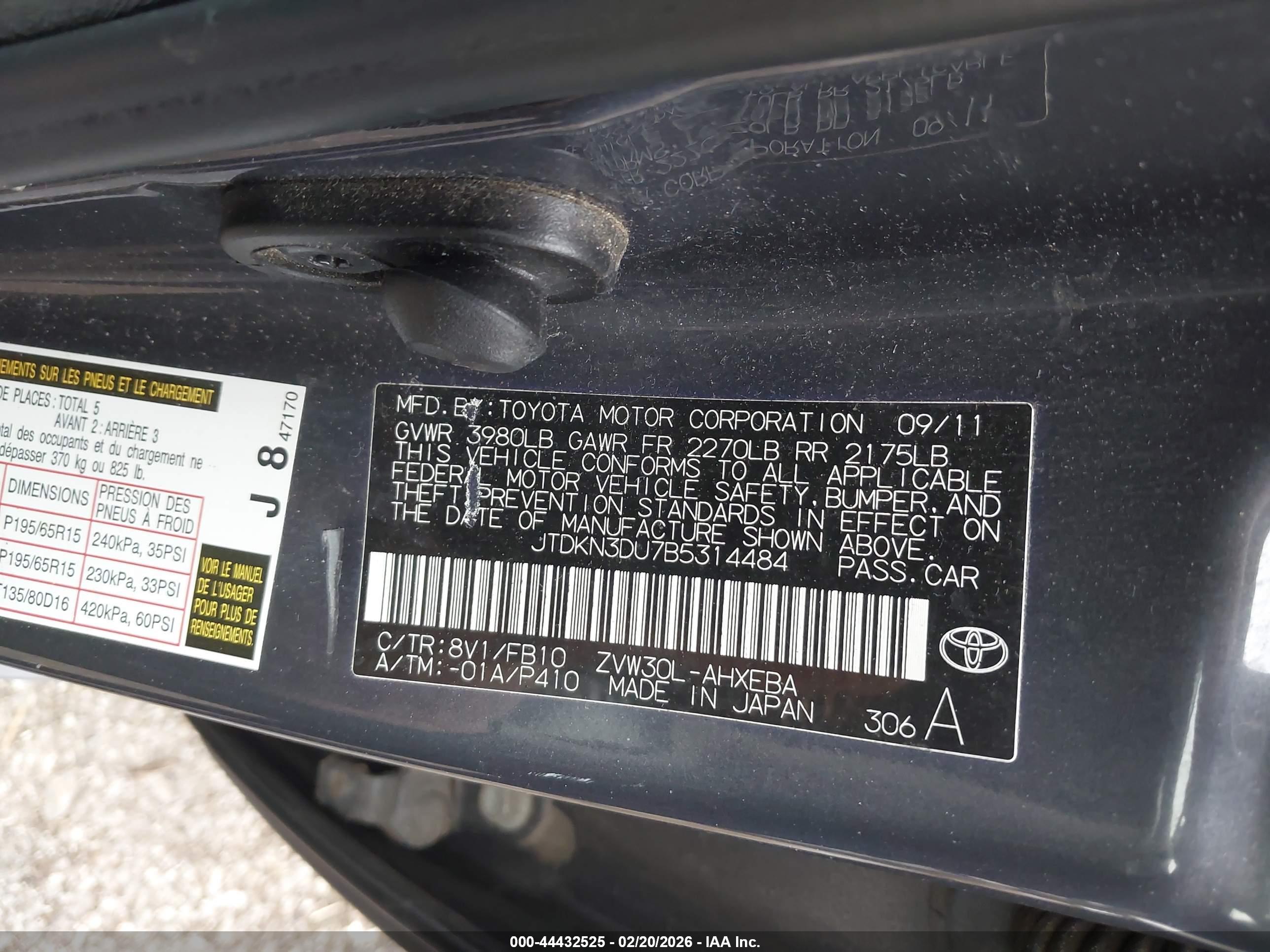TOYOTA PRIUS image 9