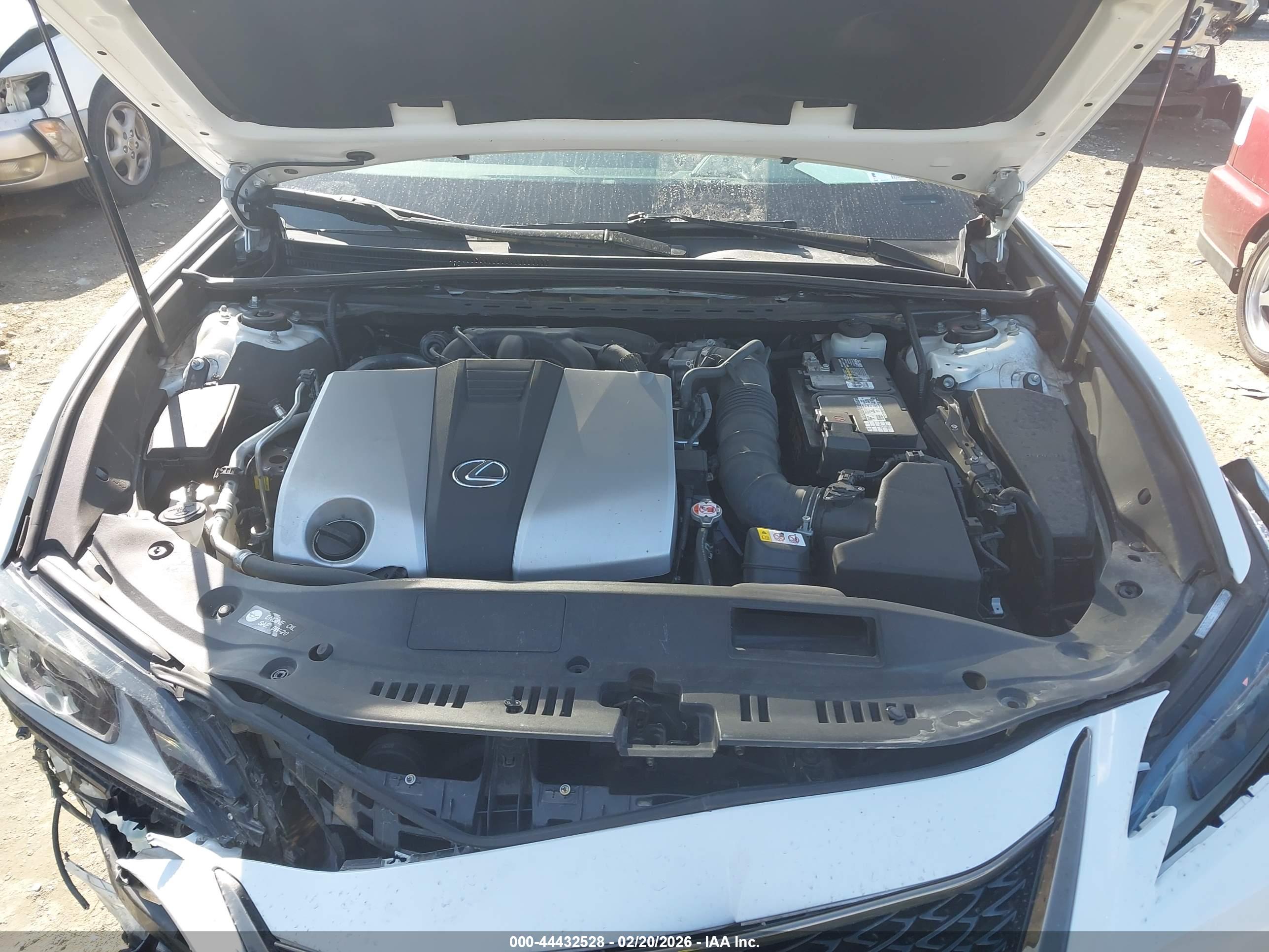 LEXUS ES image 10