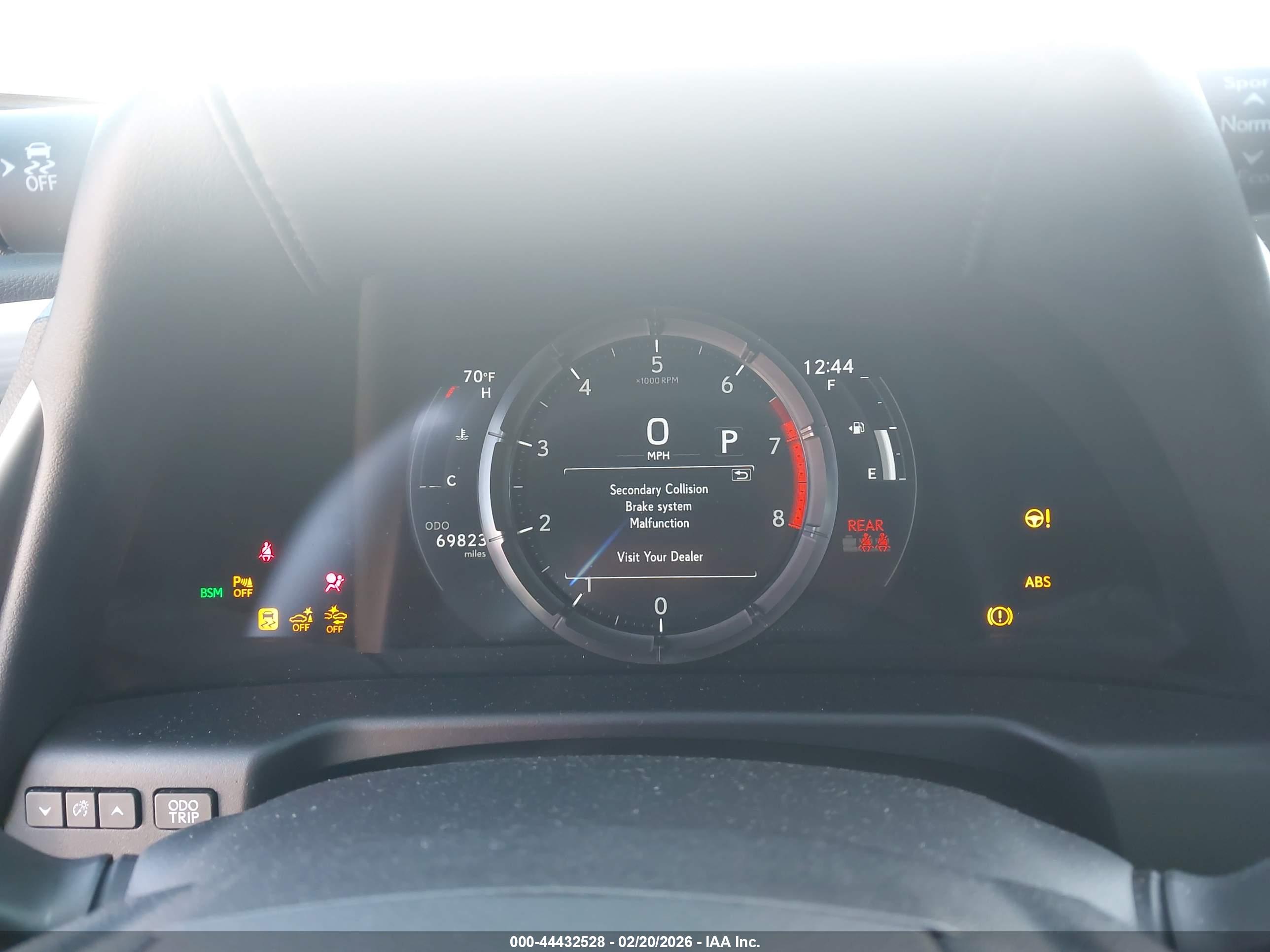 LEXUS ES image 7