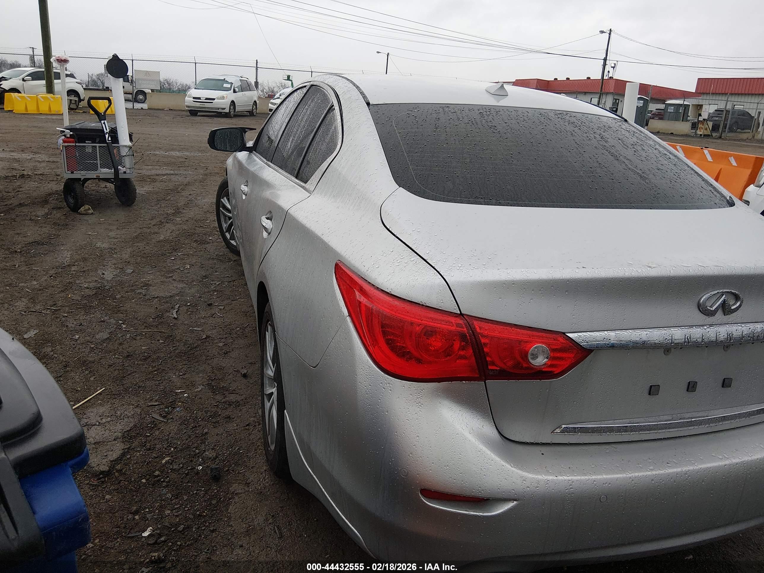 INFINITI Q50 image 3