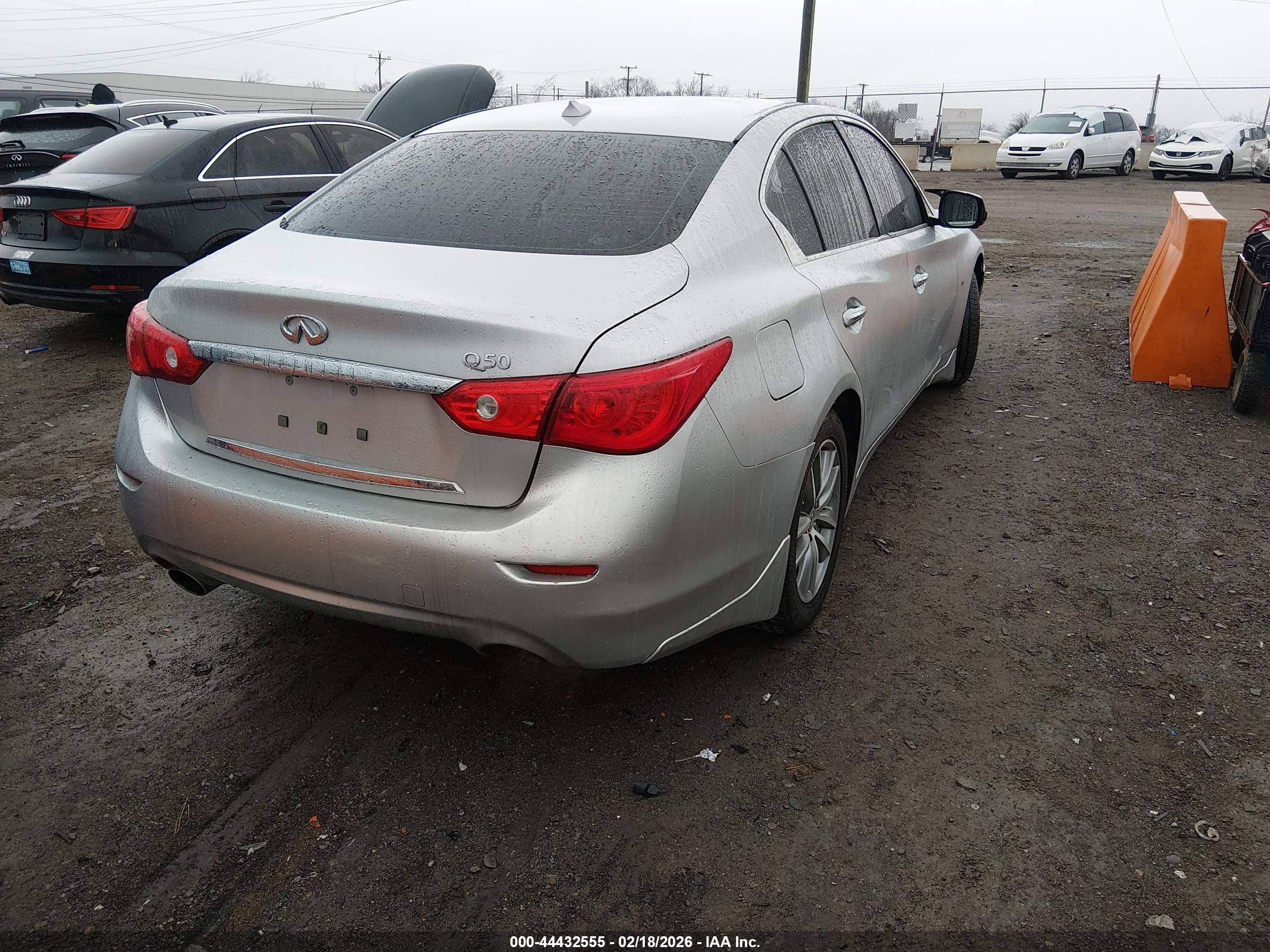 INFINITI Q50 image 4