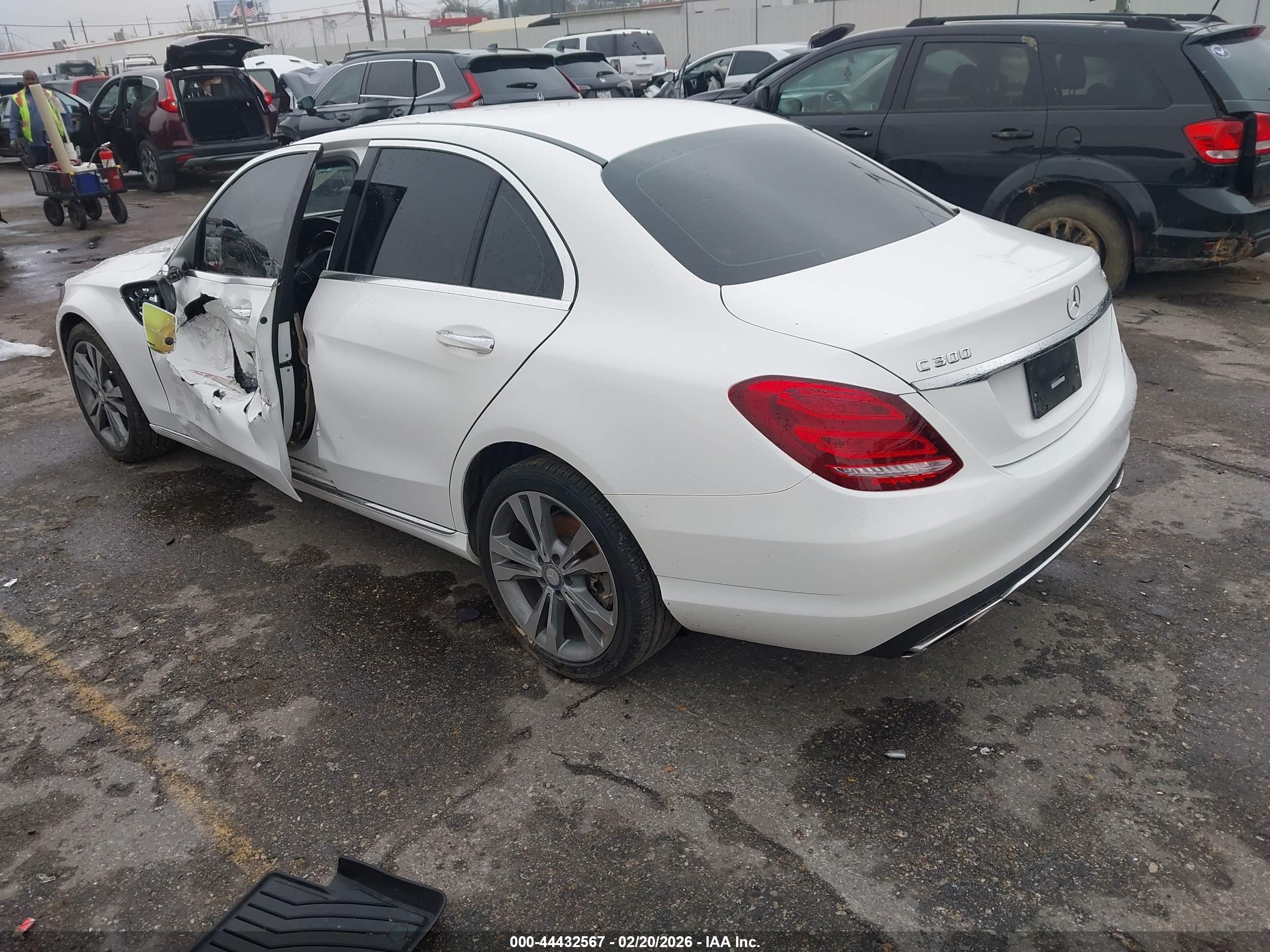 MERCEDES-BENZ C image 3