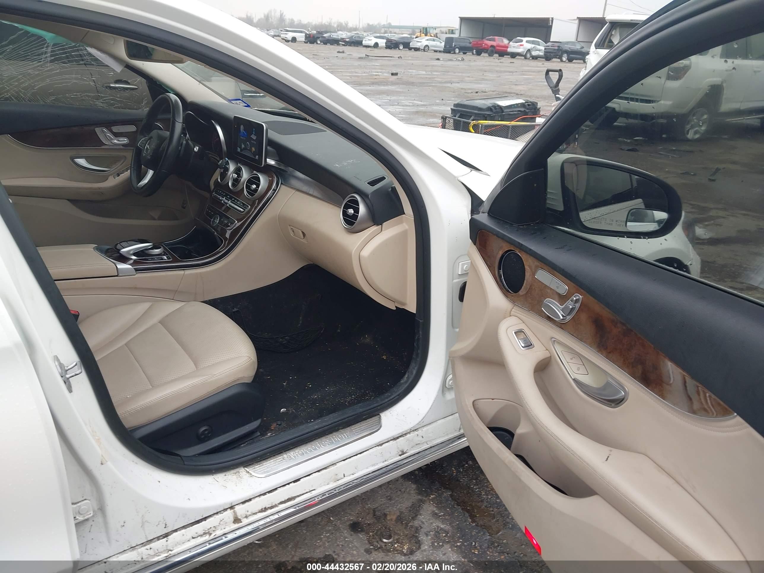 MERCEDES-BENZ C image 5