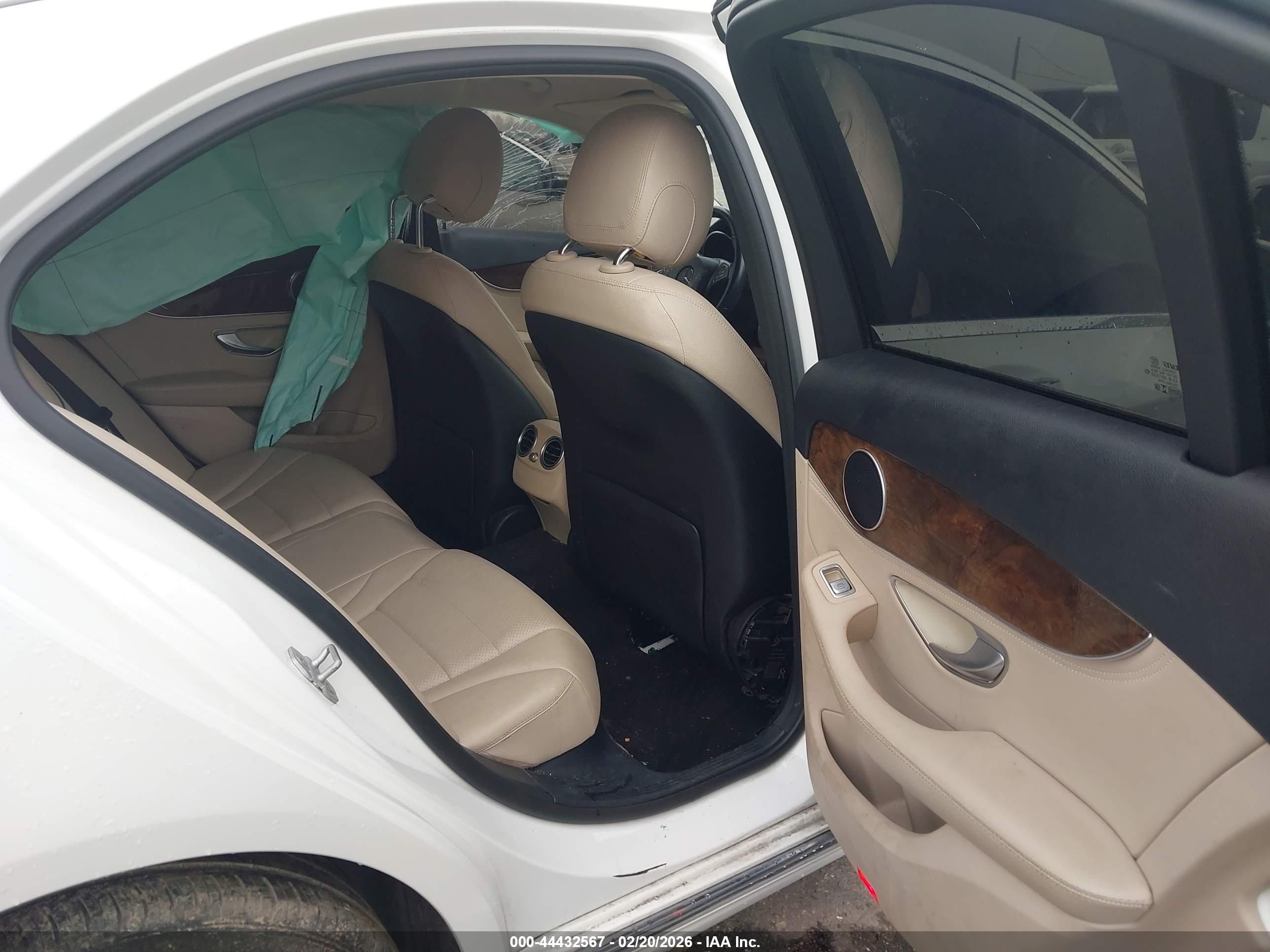 MERCEDES-BENZ C image 8