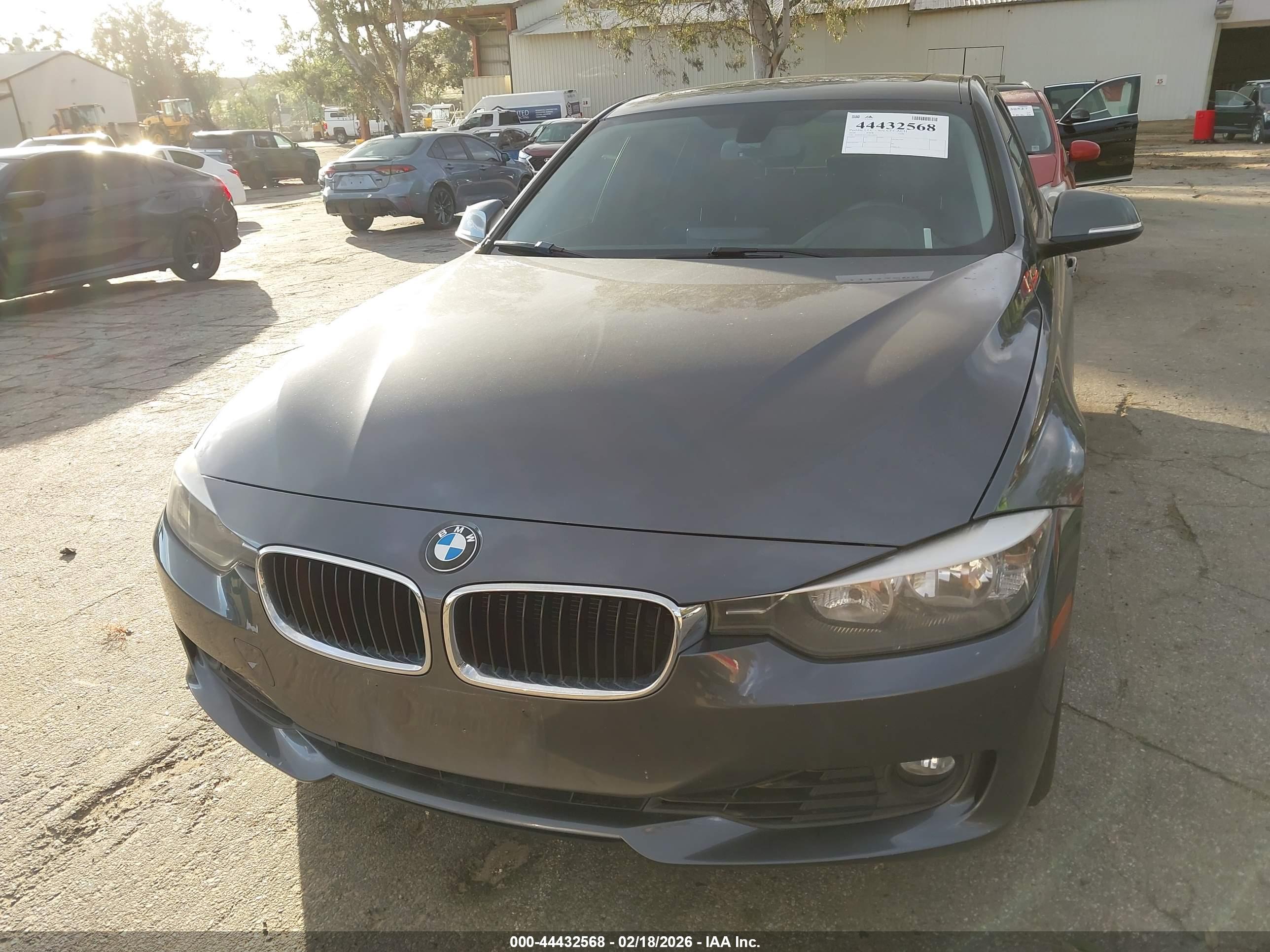 BMW 328I image 6