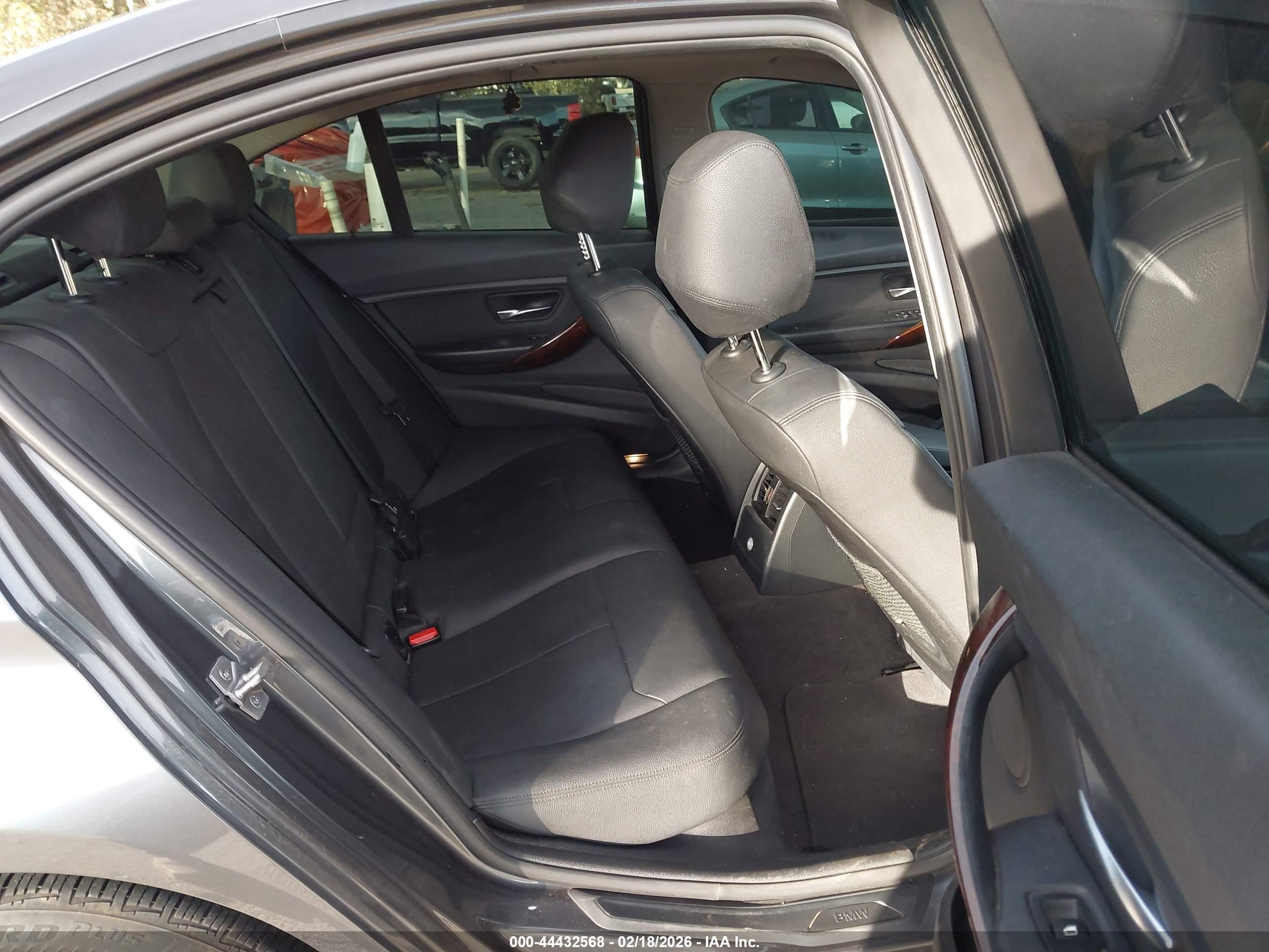 BMW 328I image 8