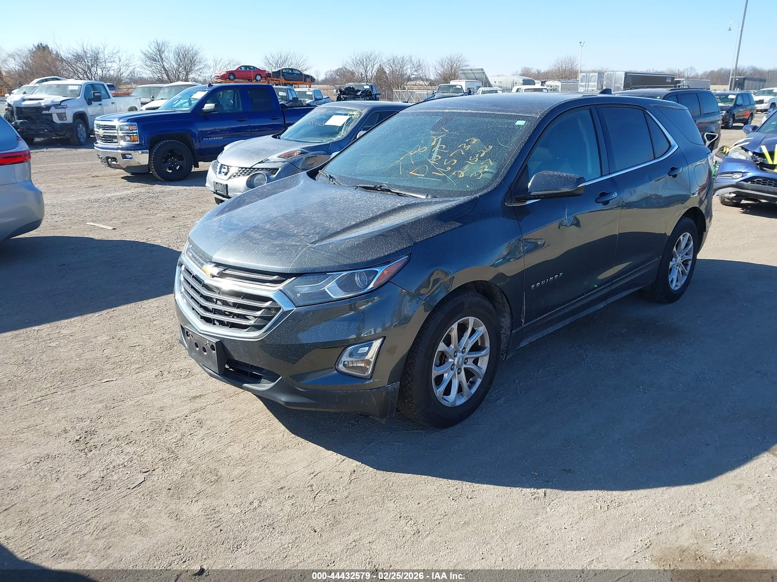 CHEVROLET EQUINOX image 2