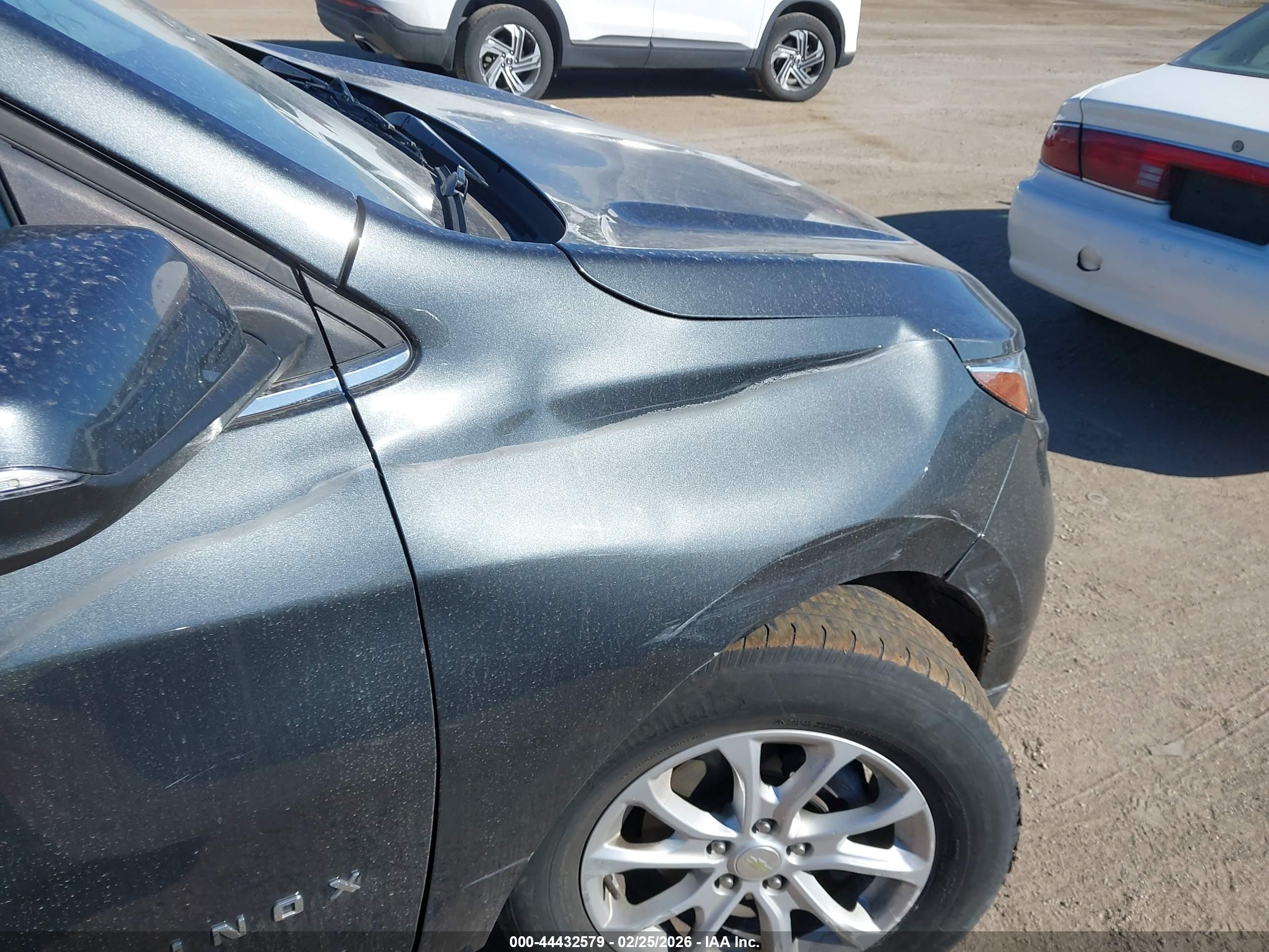 CHEVROLET EQUINOX image 6
