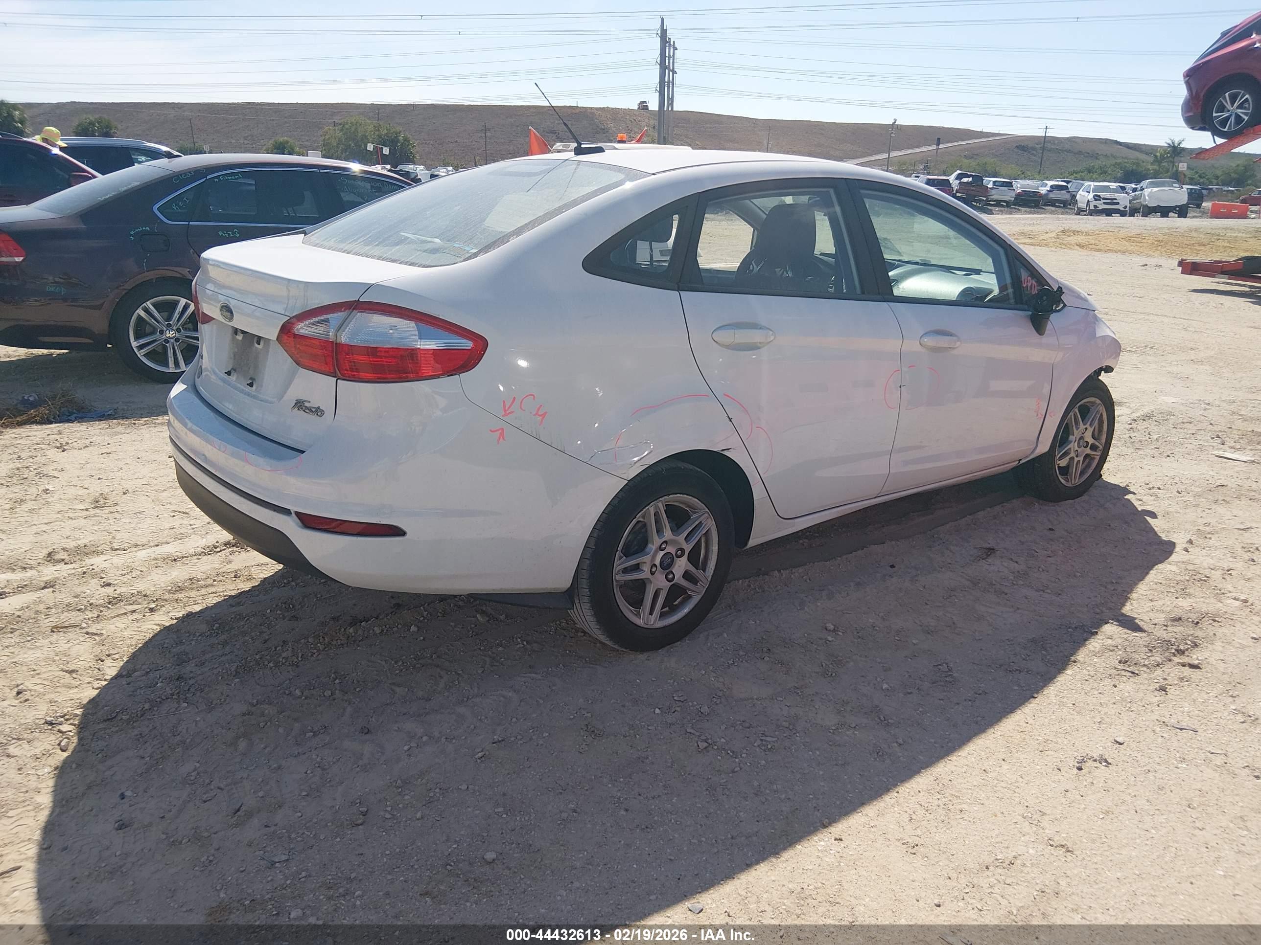 FORD FIESTA image 4