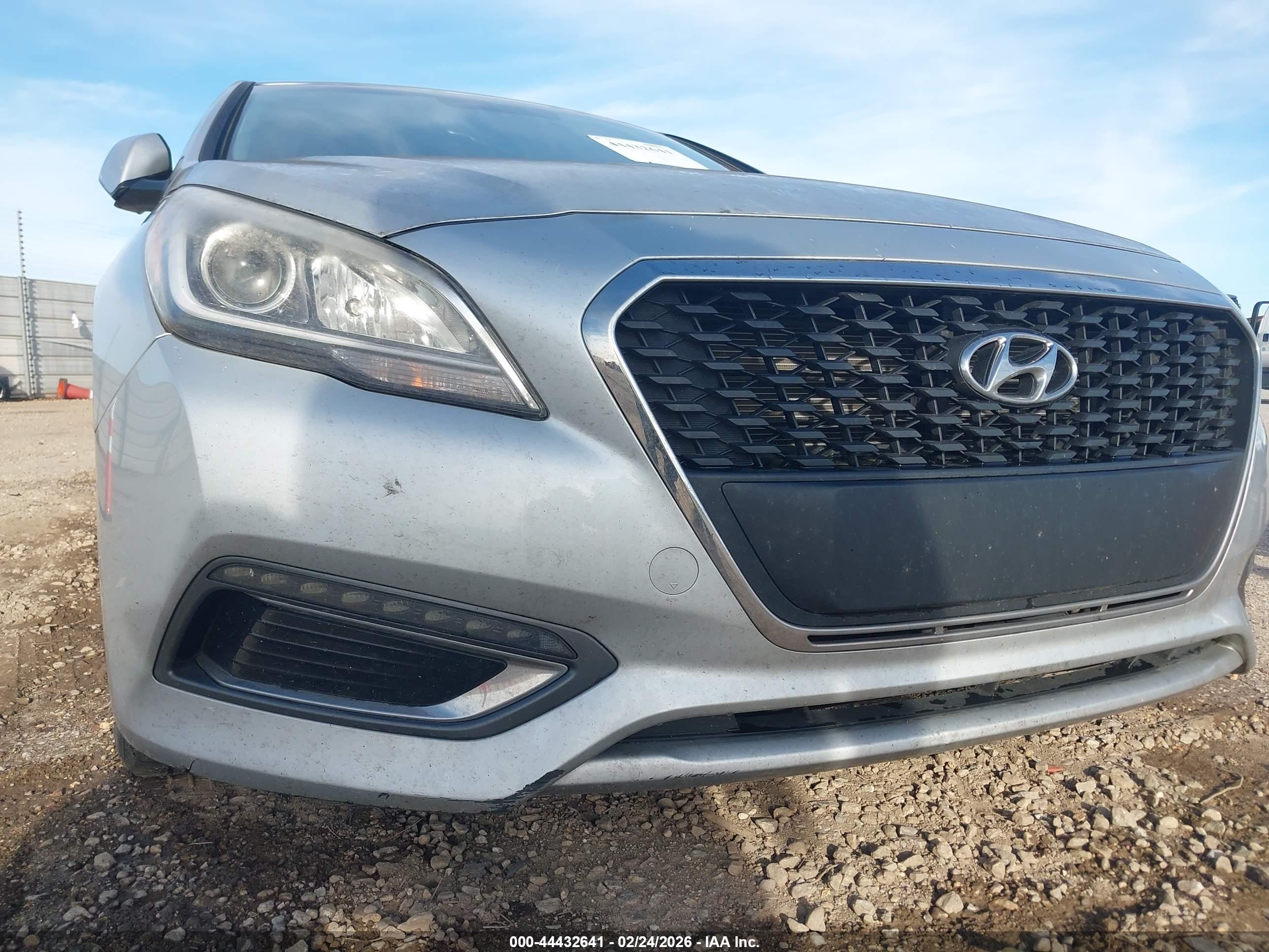 HYUNDAI SONATA image 6