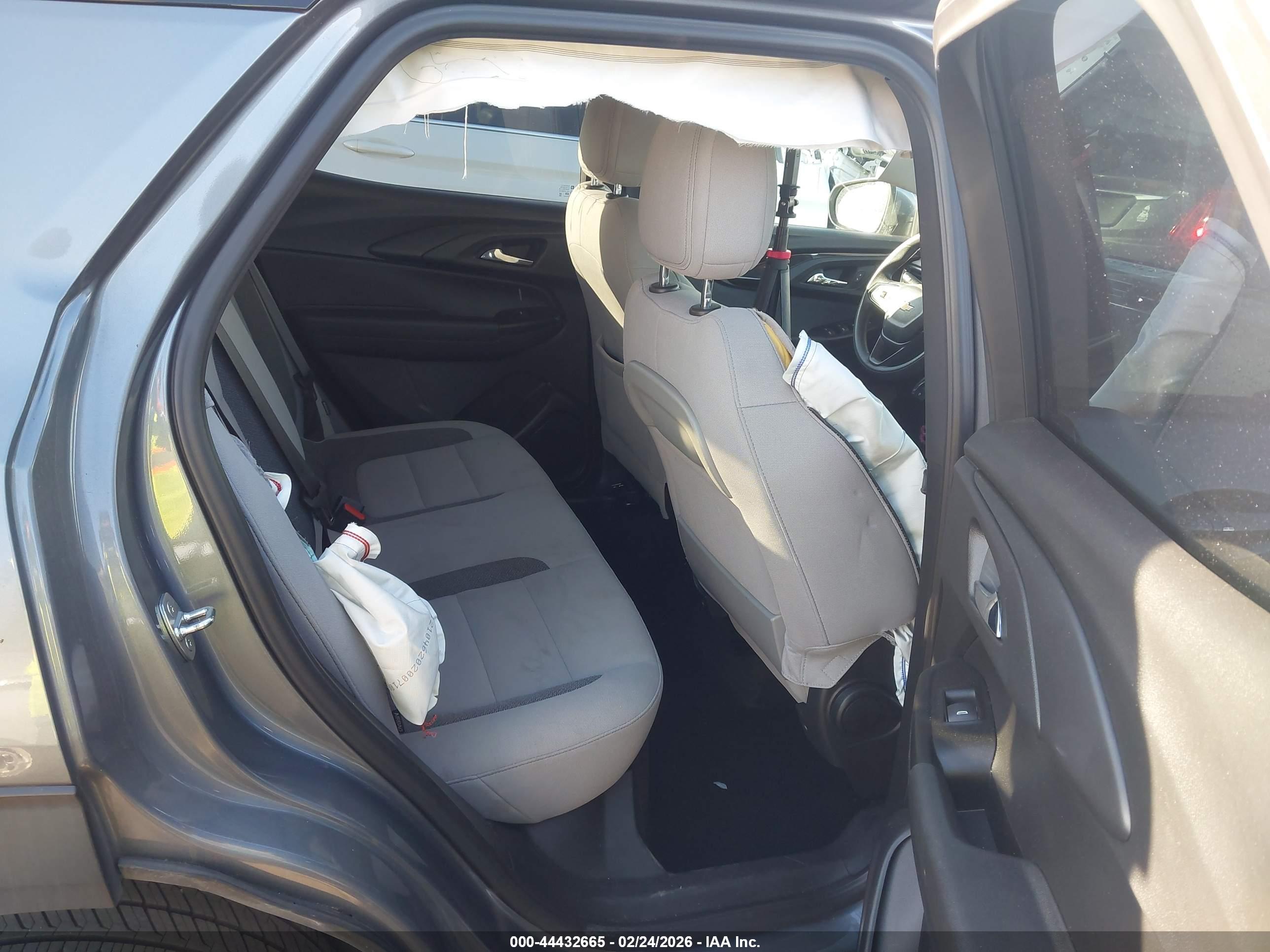 CHEVROLET TRAILBLAZER image 8