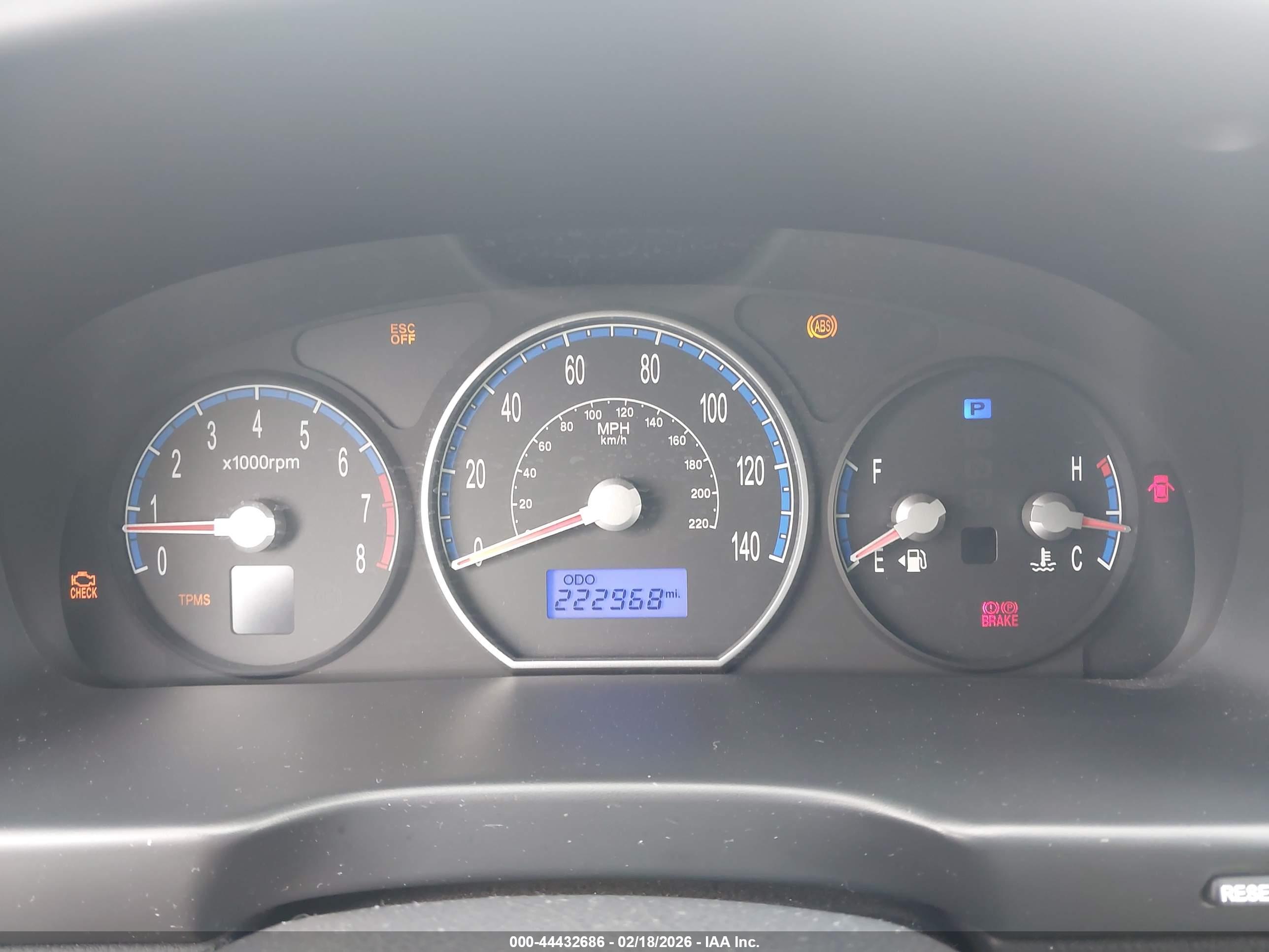 HYUNDAI SANTA image 7