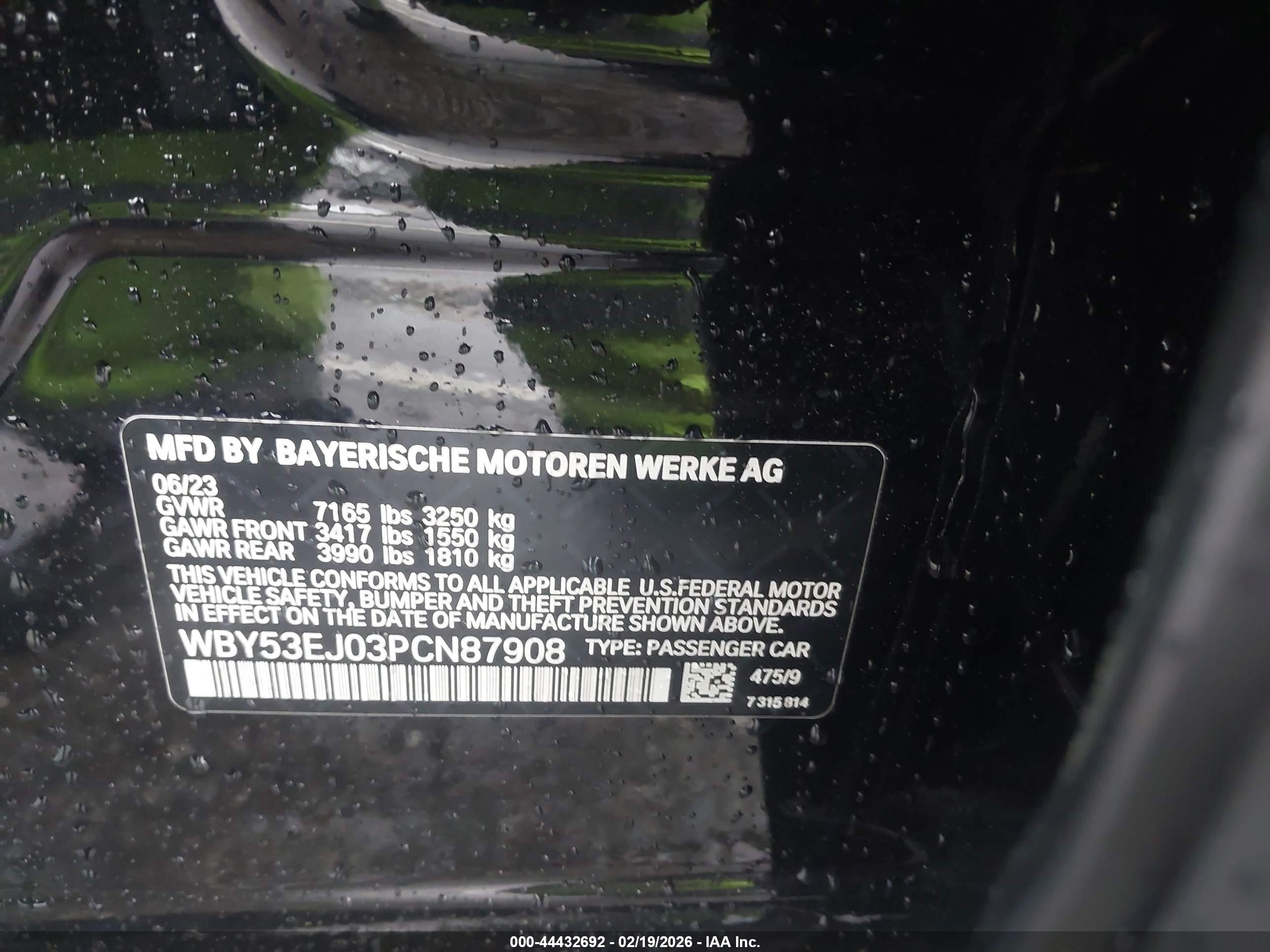 BMW I7 image 9