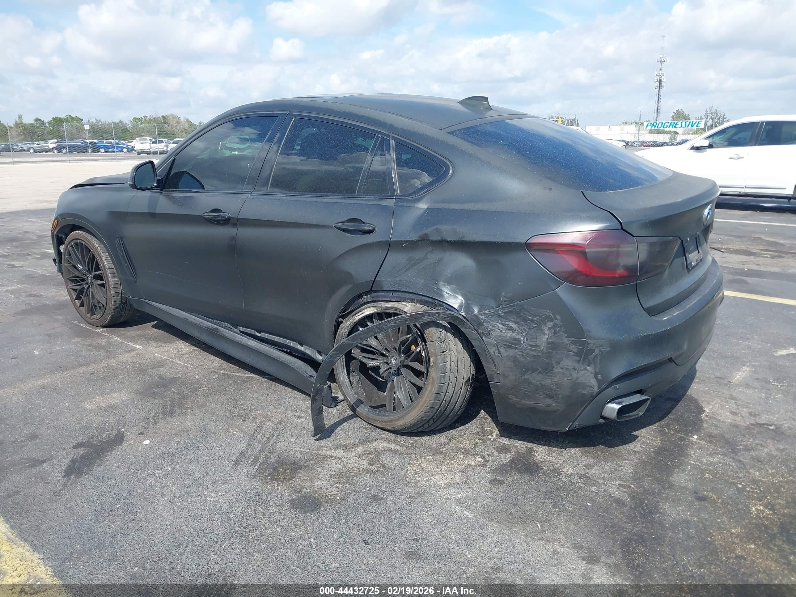 BMW X6 image 3