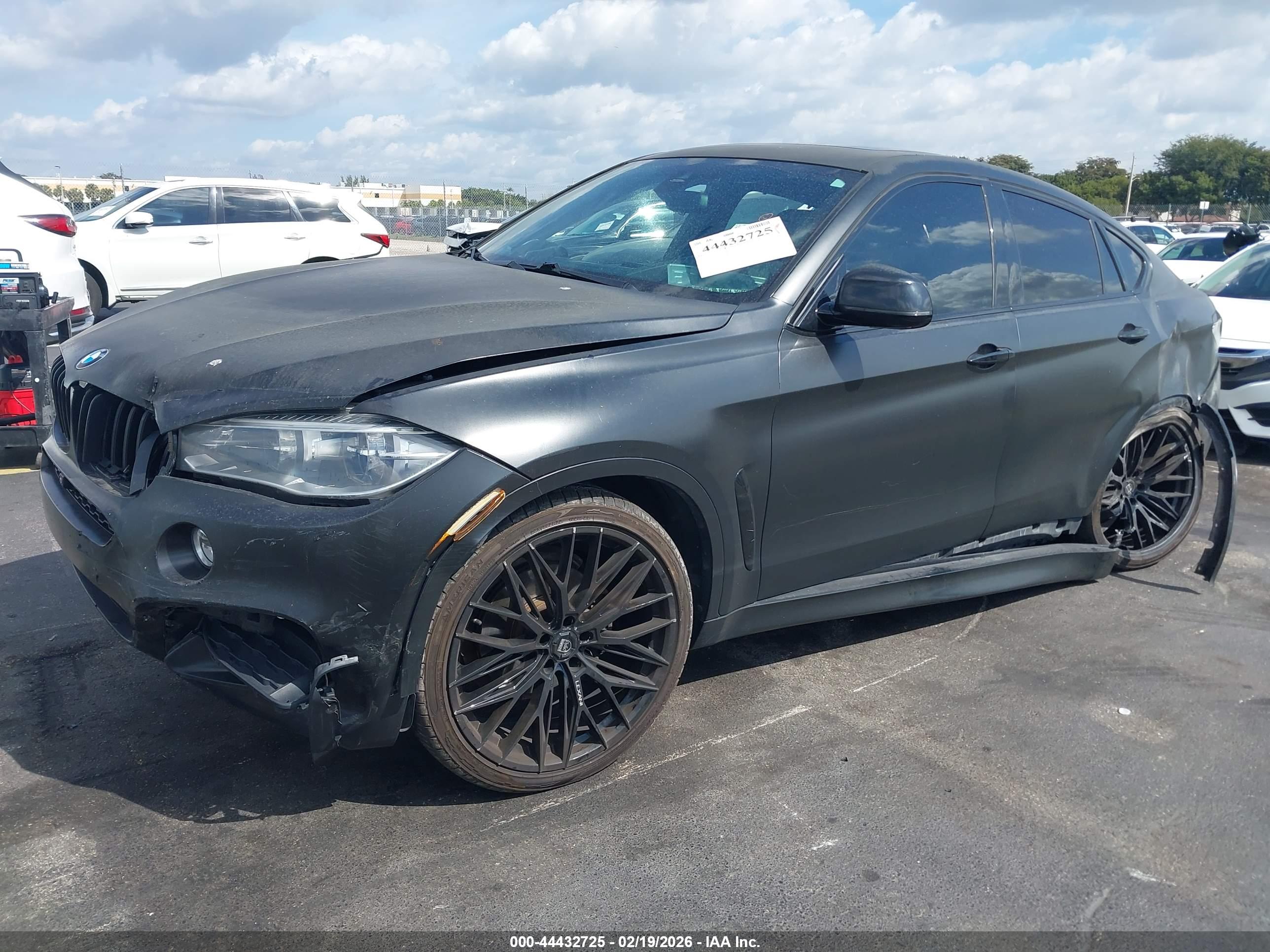 BMW X6 image 6