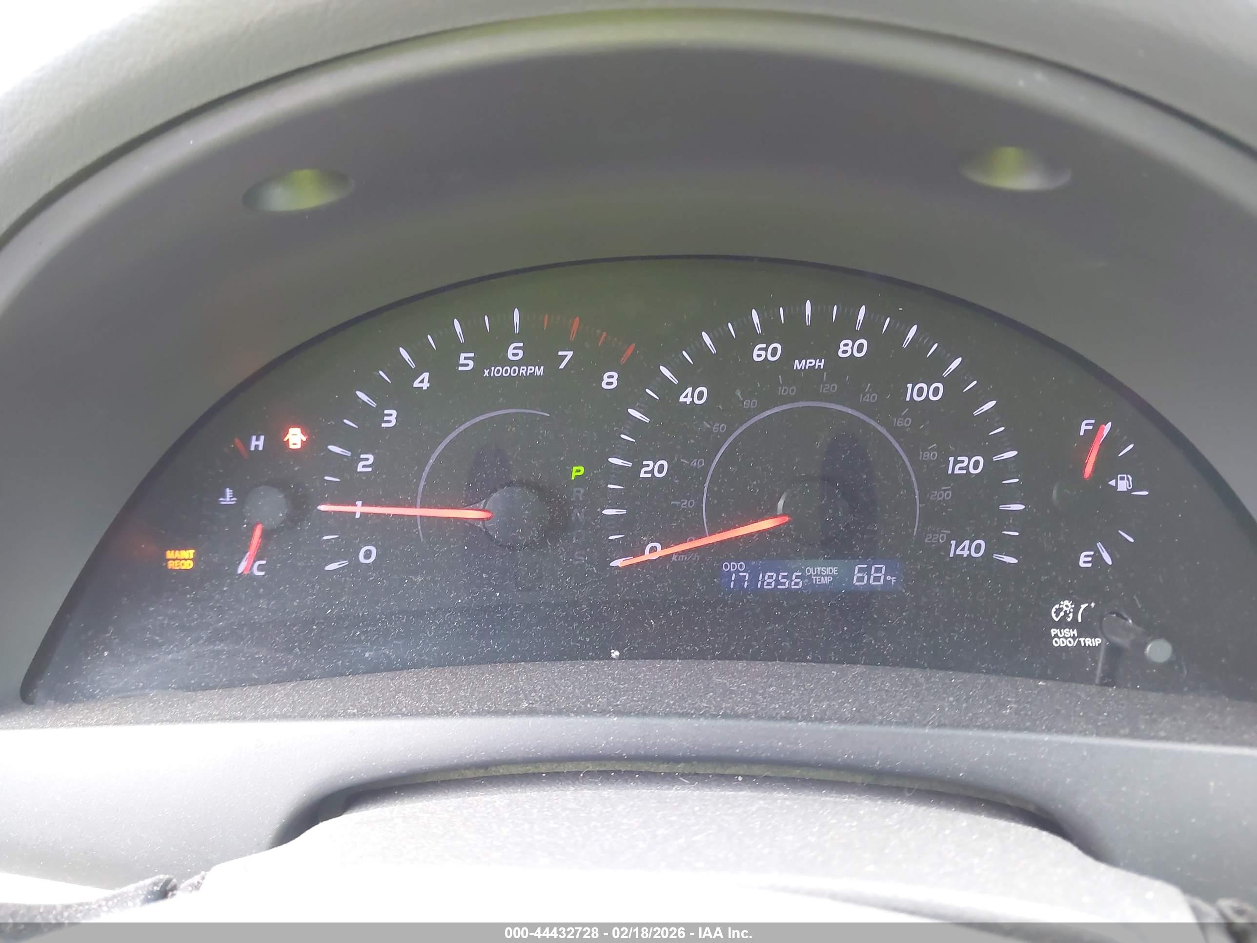 TOYOTA CAMRY image 7