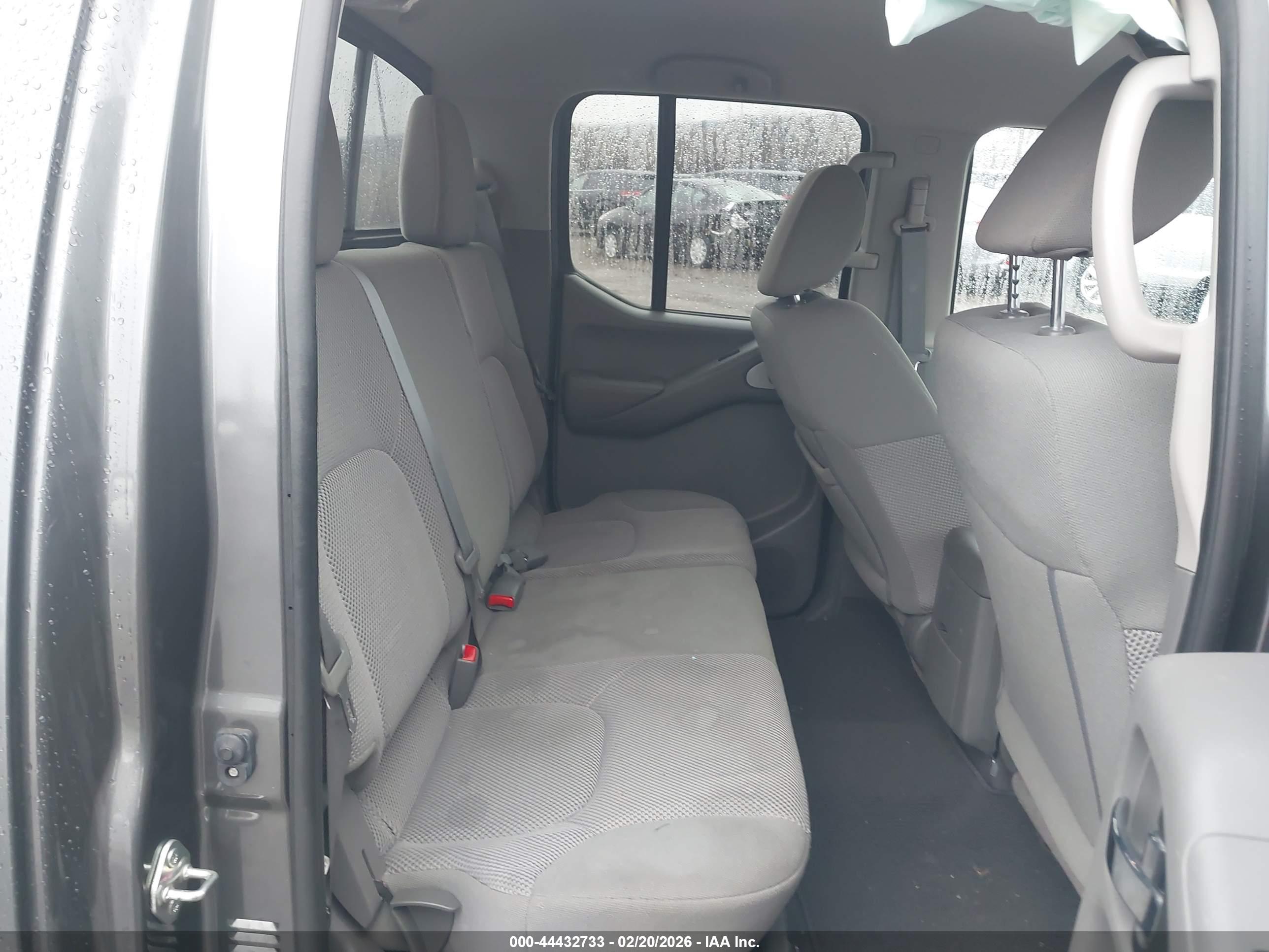 NISSAN FRONTIER image 8