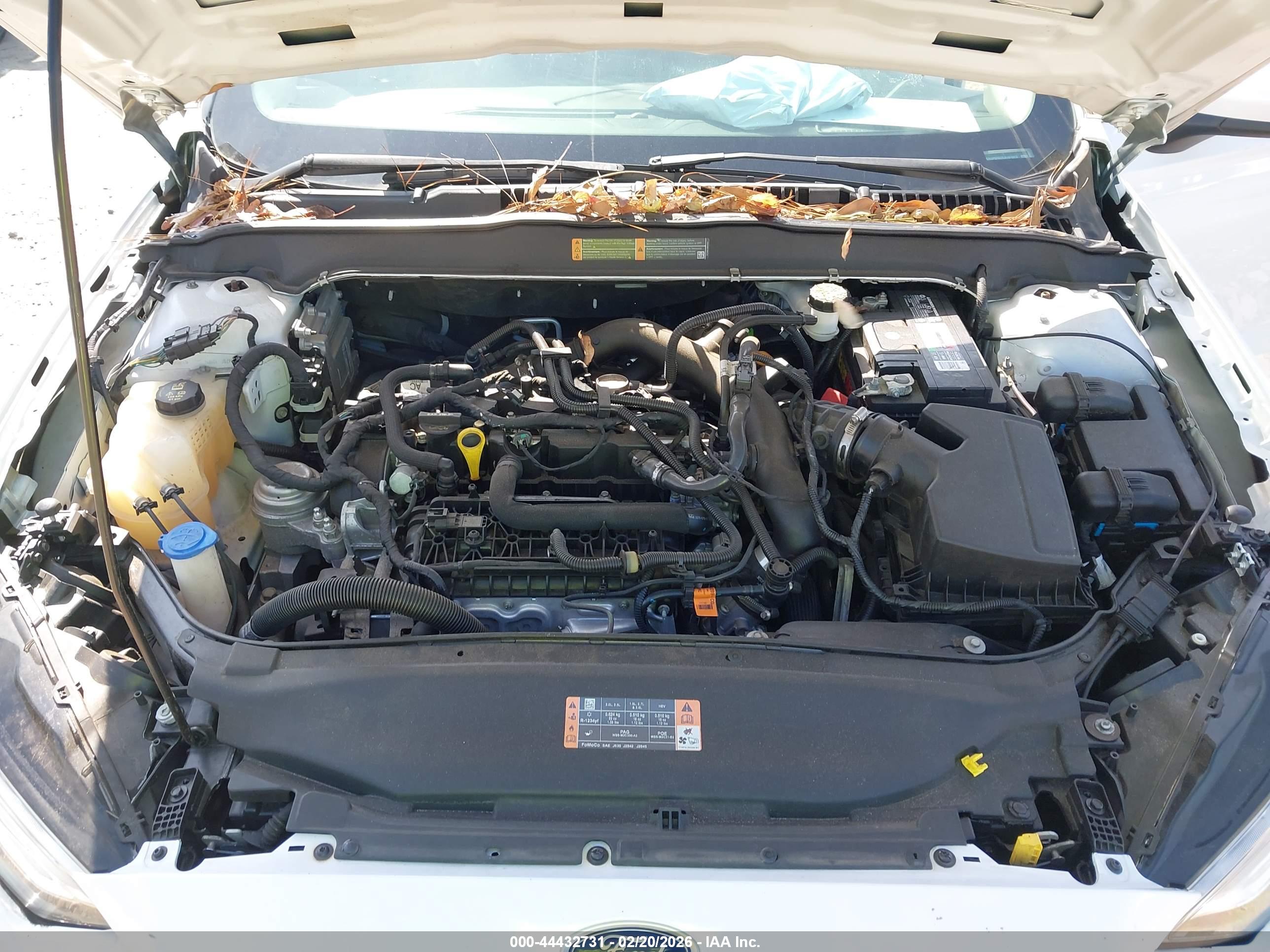 FORD FUSION image 10