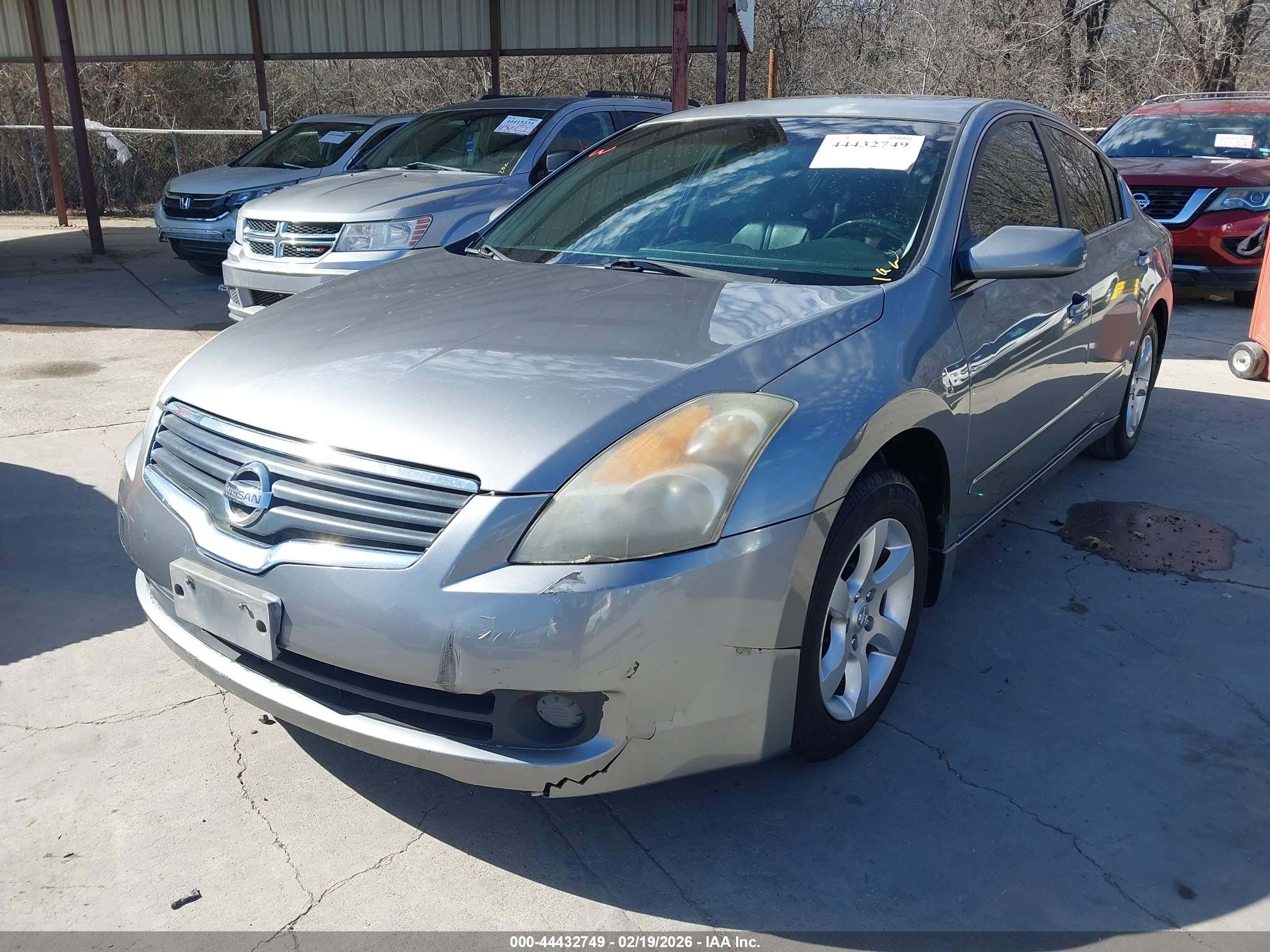 NISSAN ALTIMA image 2