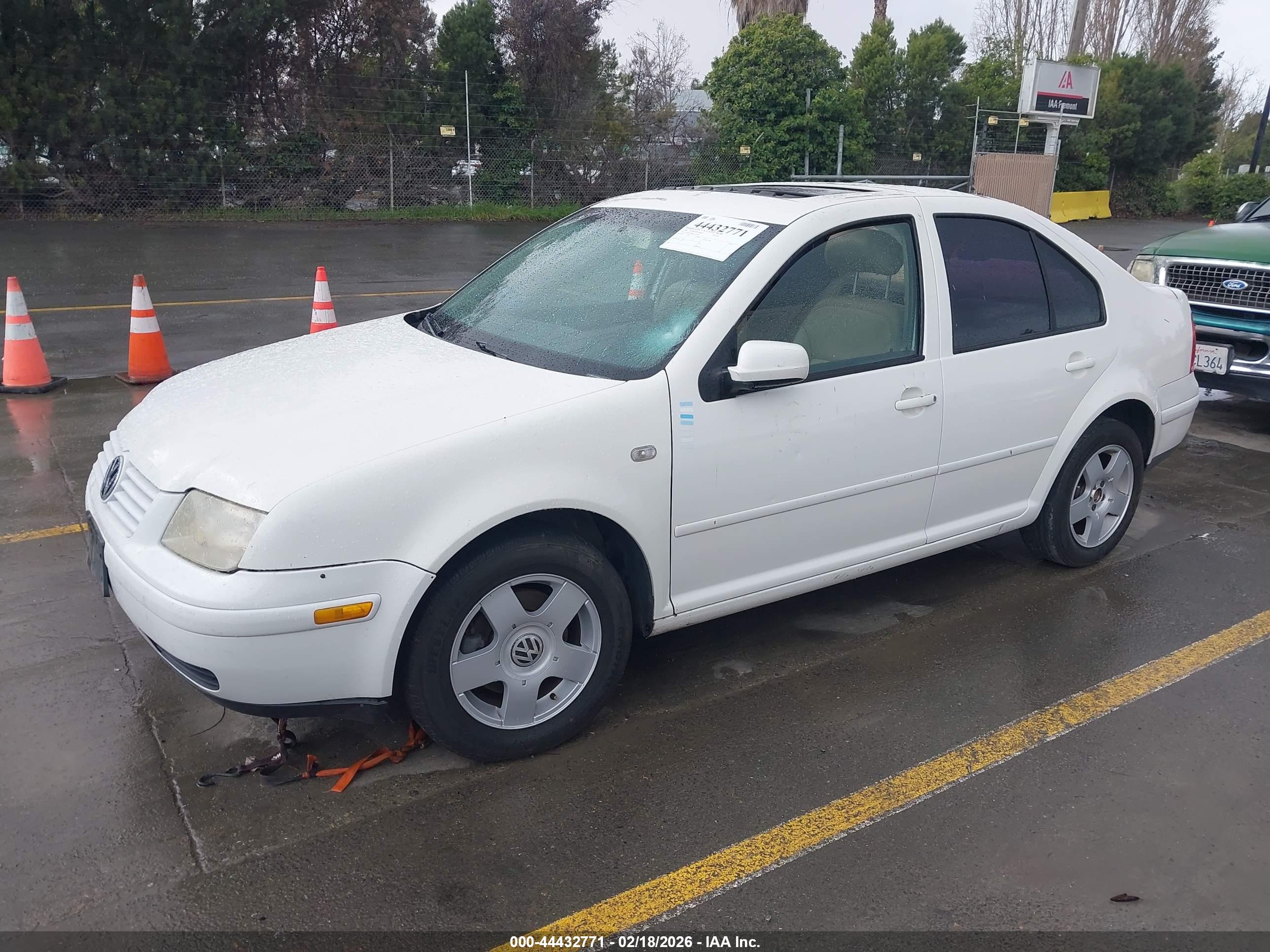 VOLKSWAGEN JETTA image 2