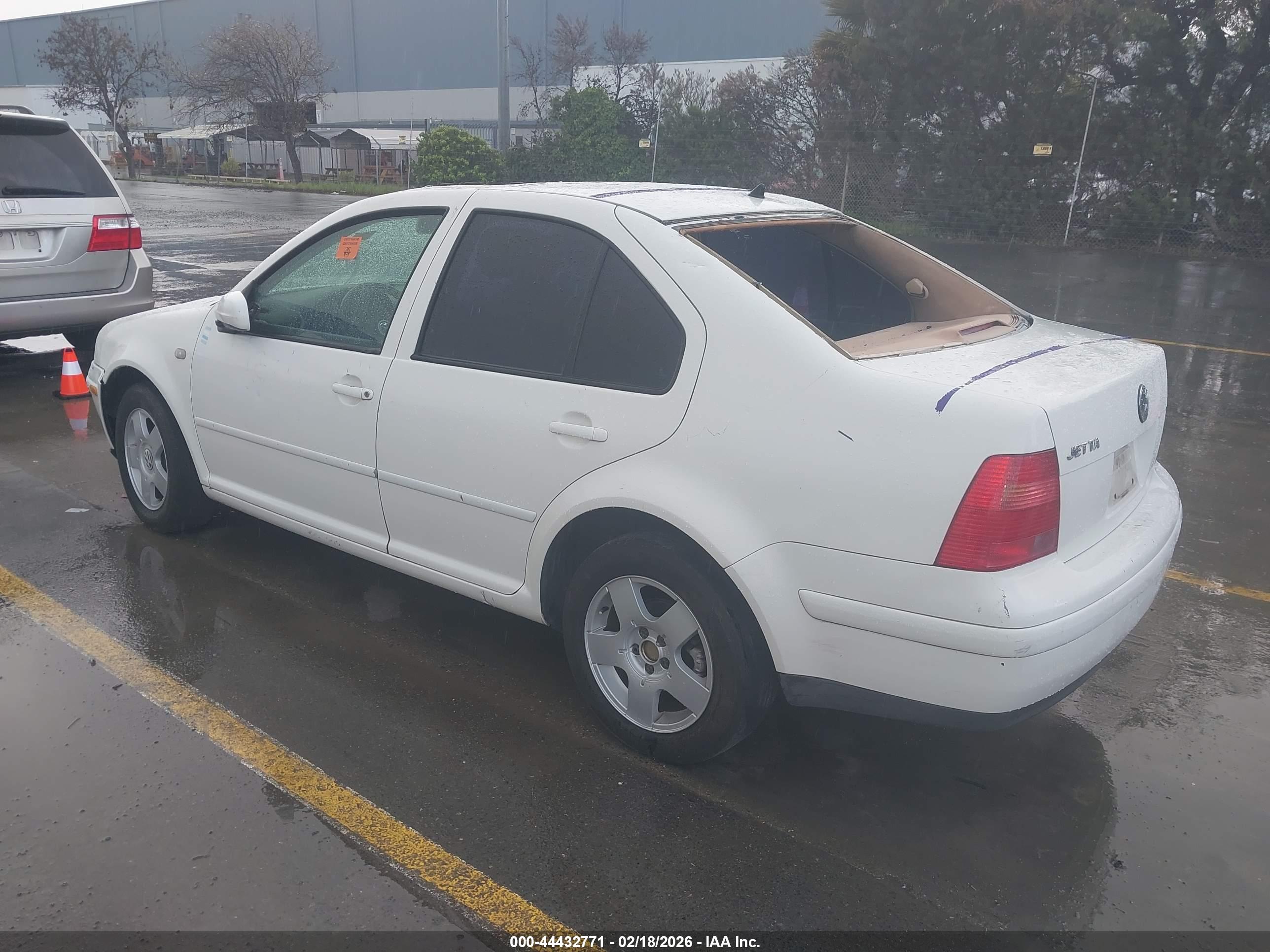 VOLKSWAGEN JETTA image 3