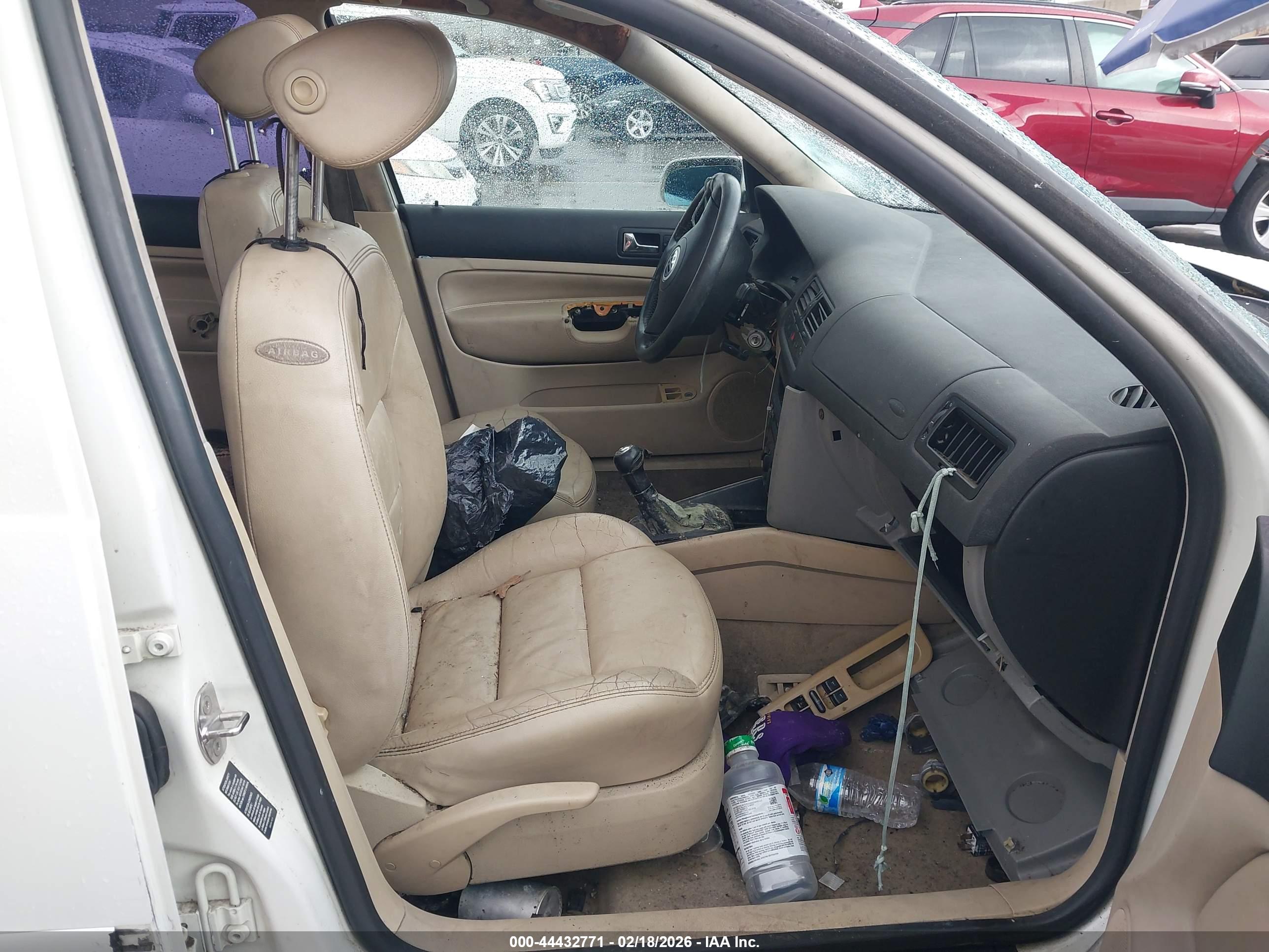 VOLKSWAGEN JETTA image 5
