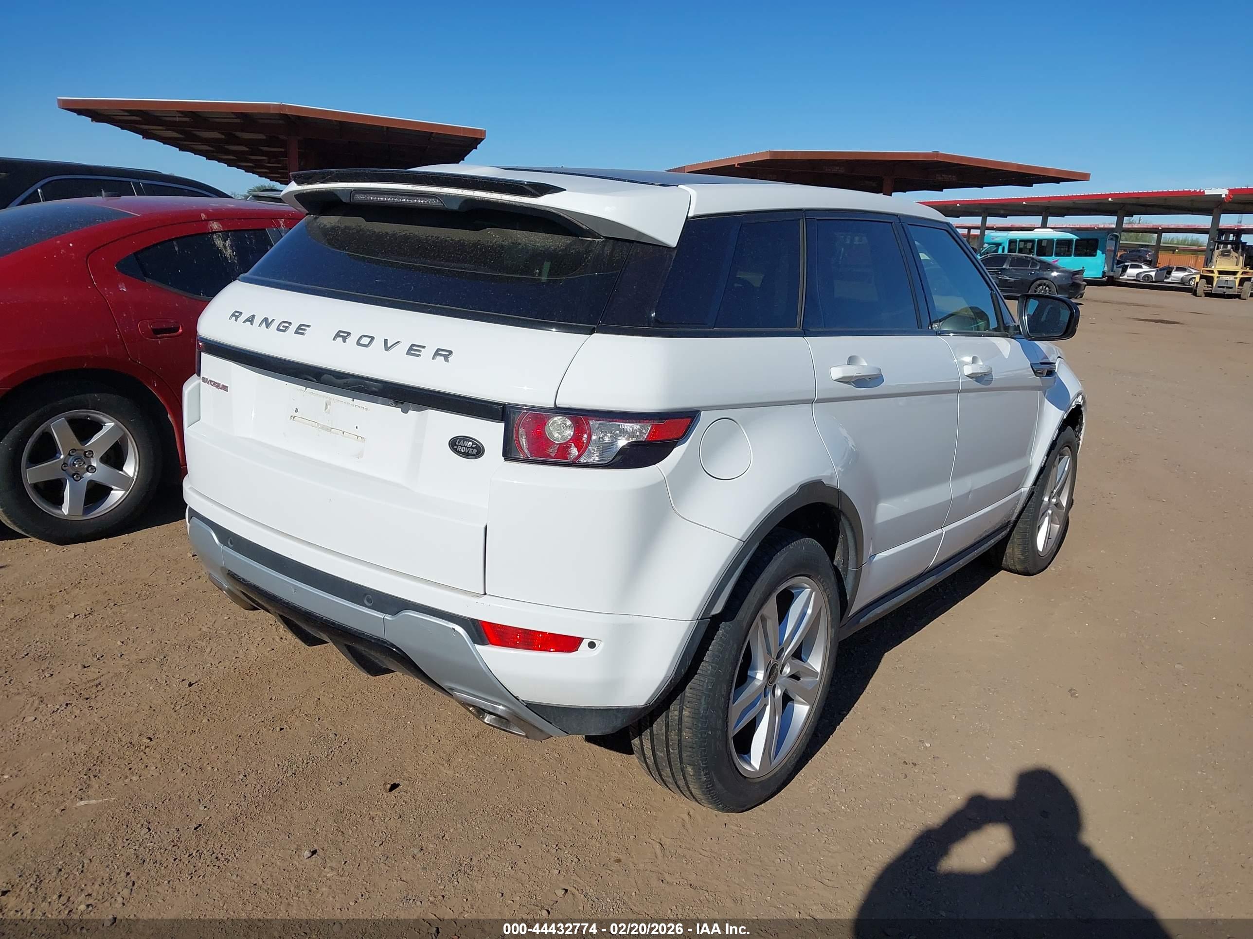 LAND ROVER image 4