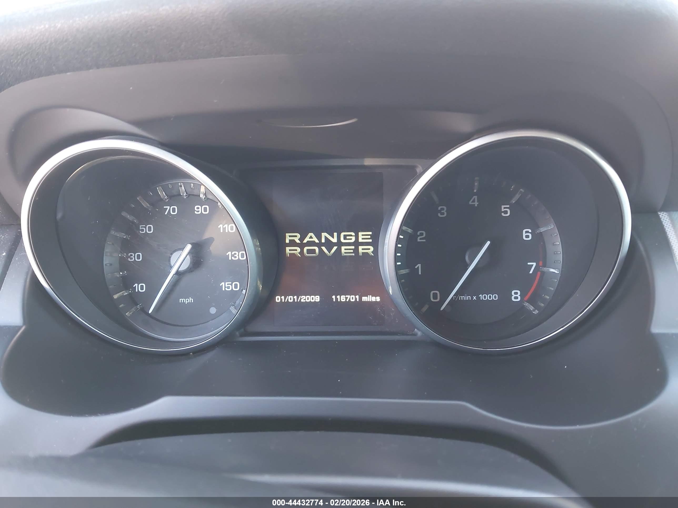 LAND ROVER image 7