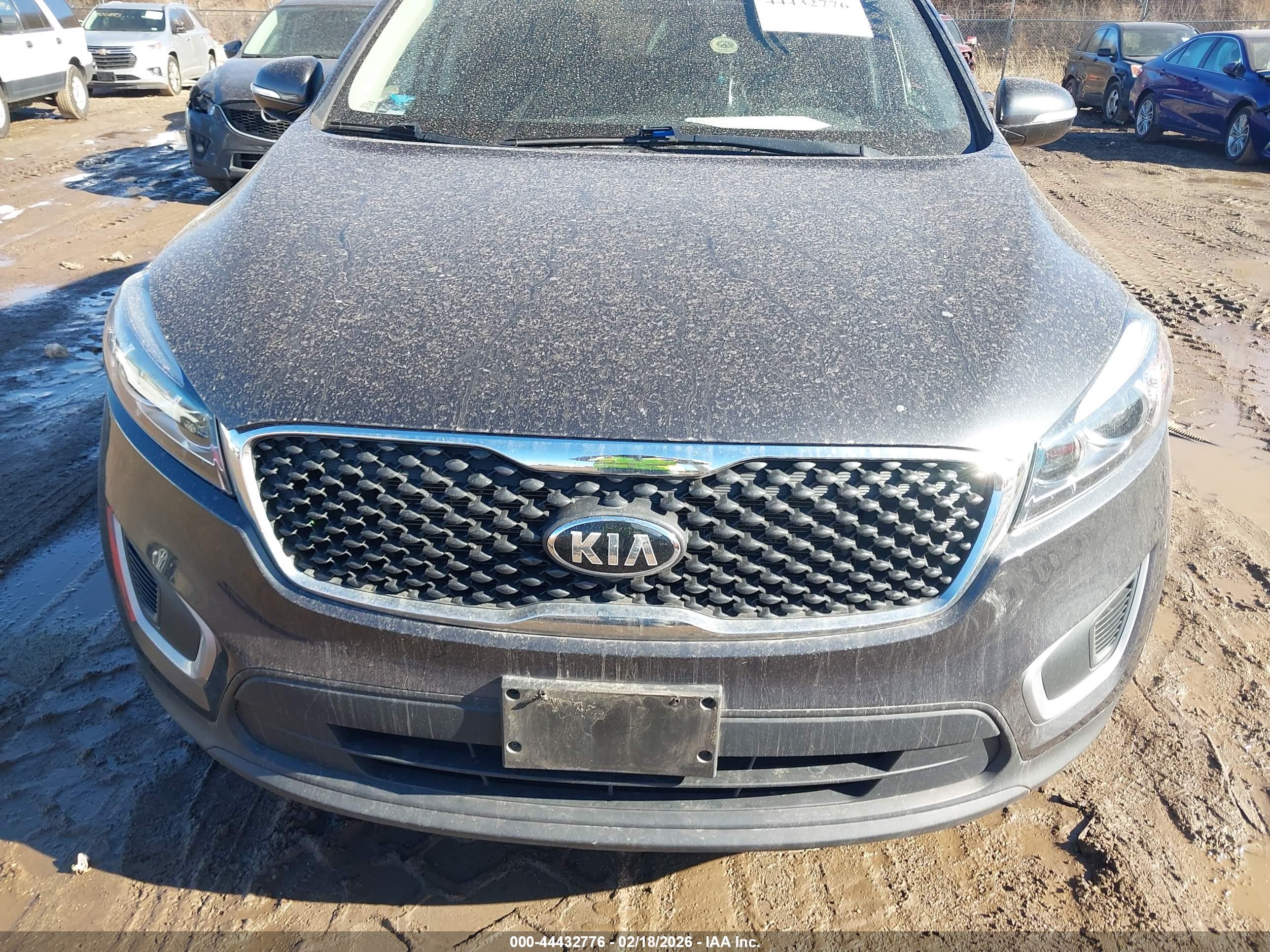 KIA SORENTO image 6