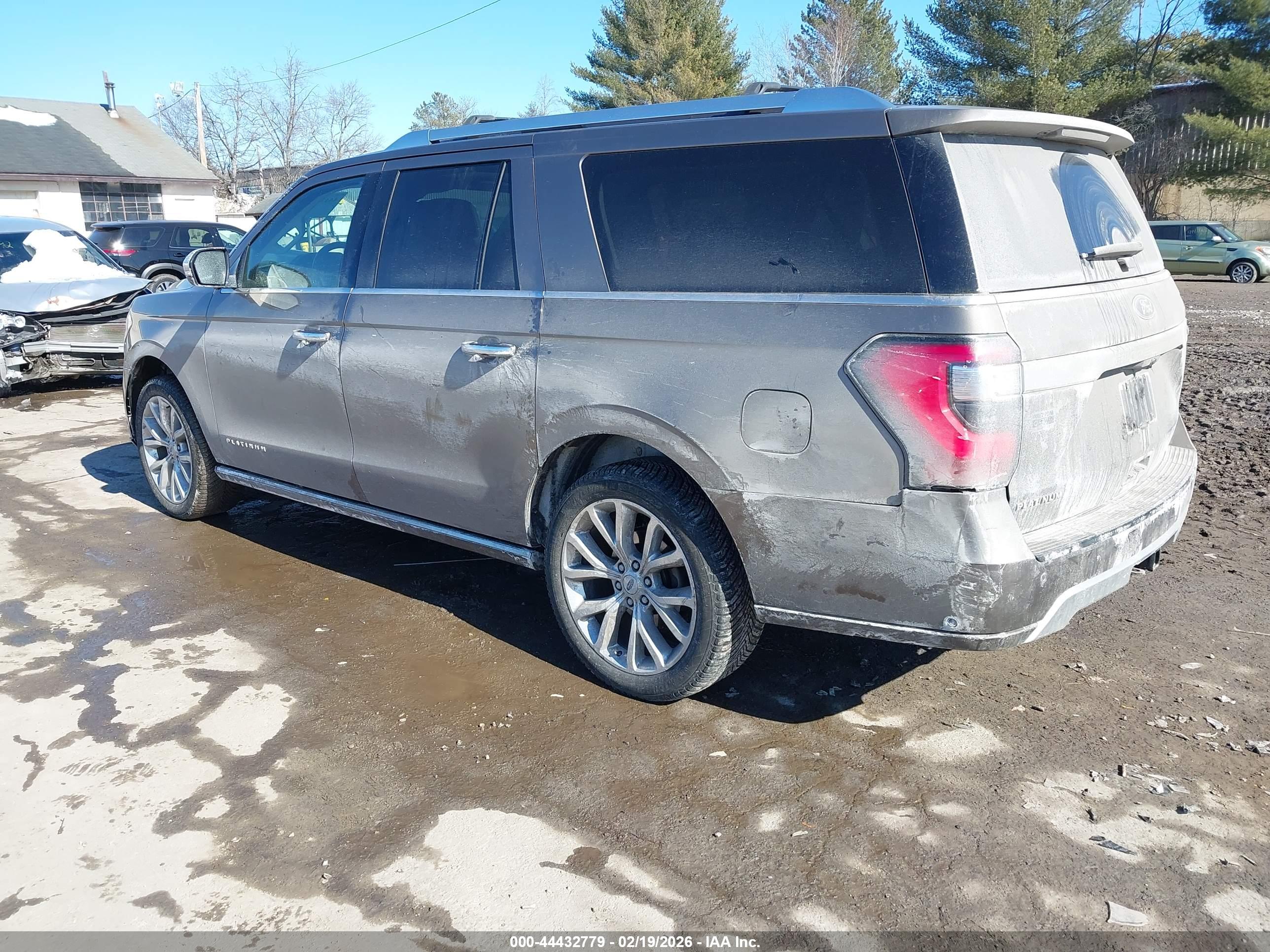 FORD EXPEDITION image 3