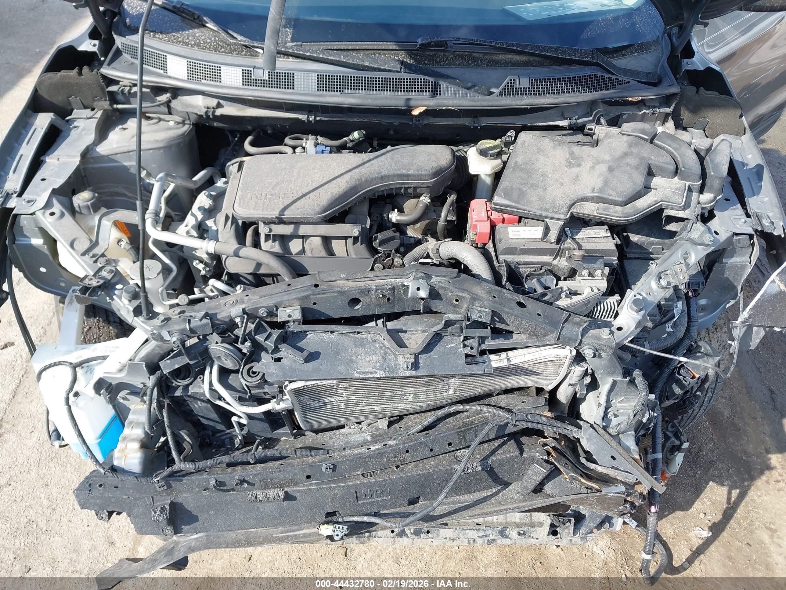 NISSAN ROGUE image 10