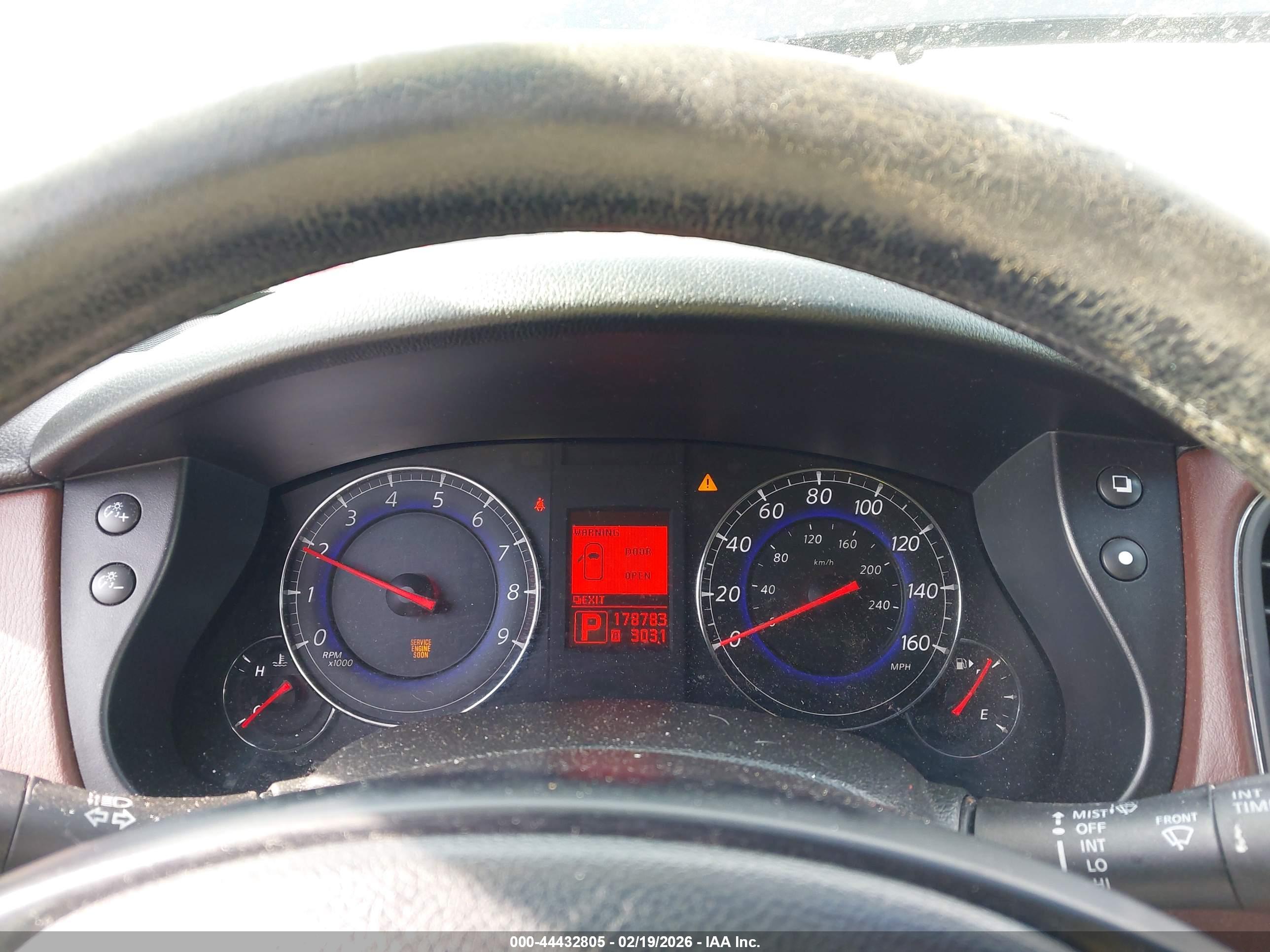 INFINITI EX35 image 7