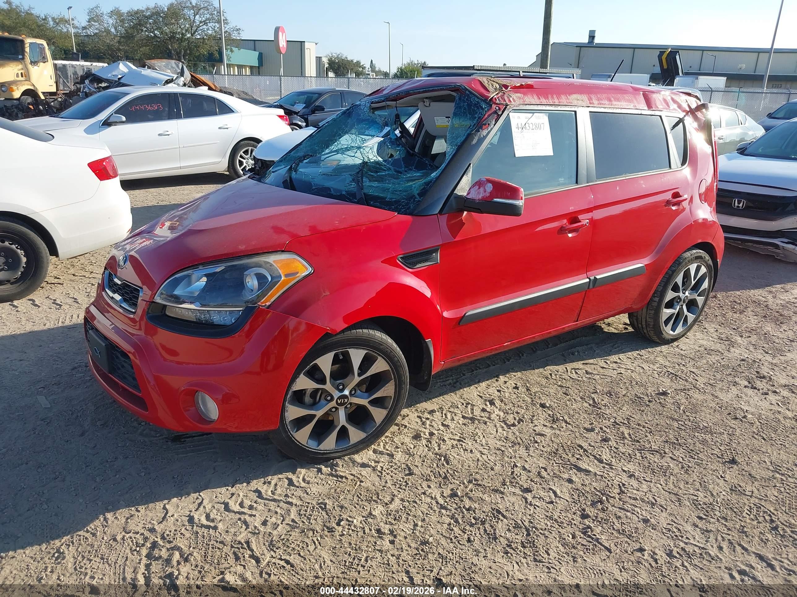 KIA SOUL image 2