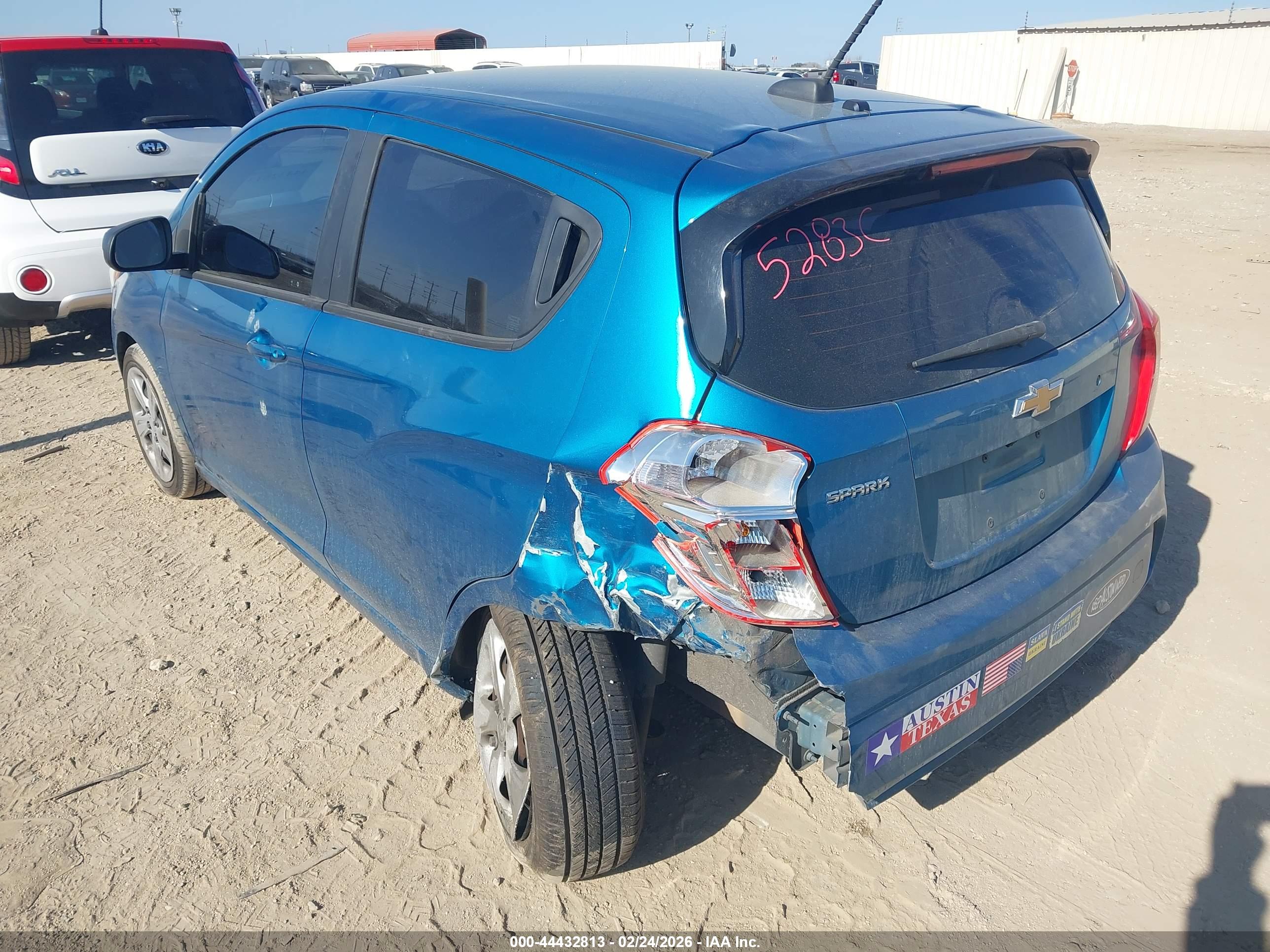 CHEVROLET SPARK image 3