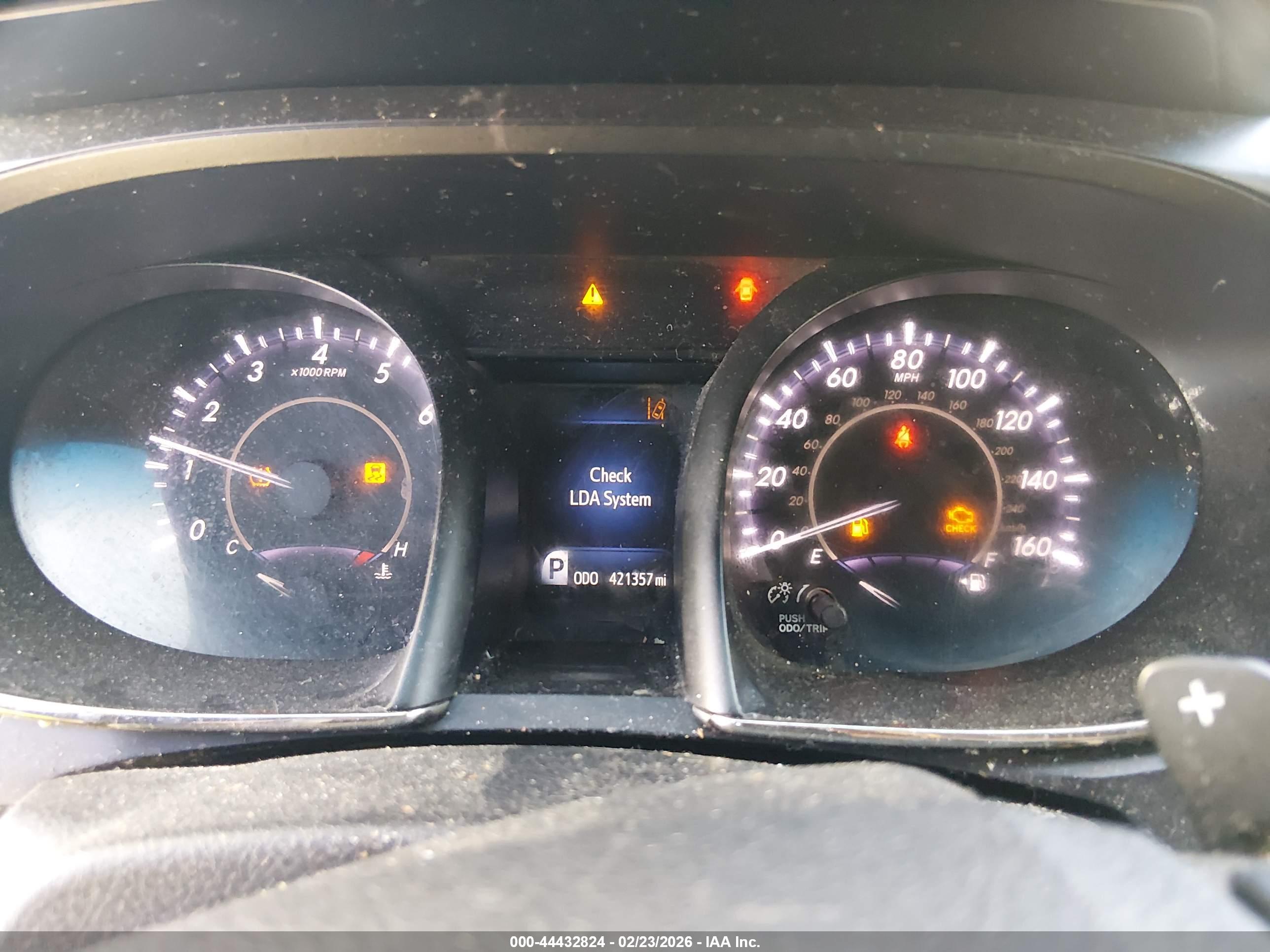 TOYOTA AVALON image 7