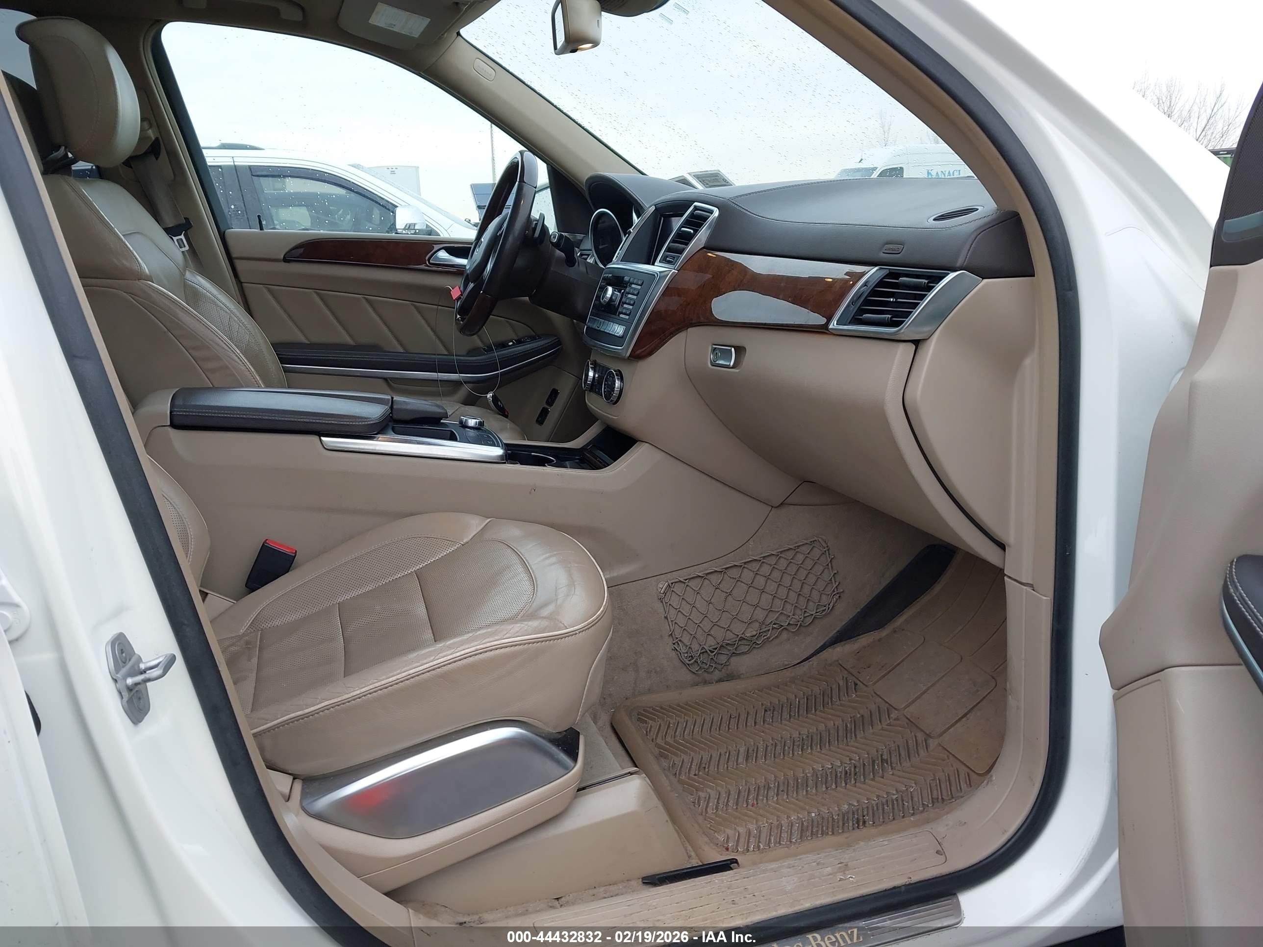 MERCEDES-BENZ GL image 5