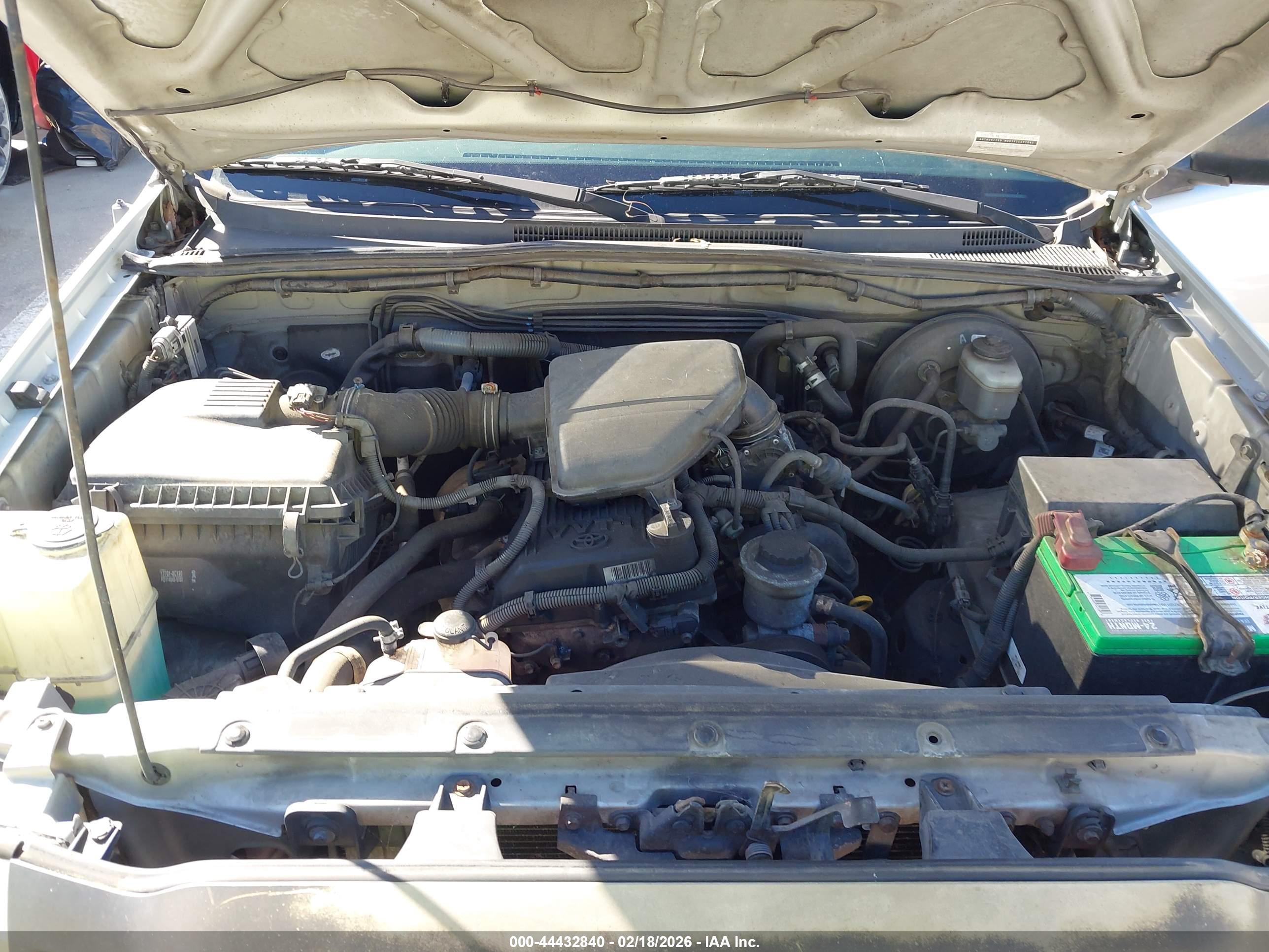 TOYOTA TACOMA image 10