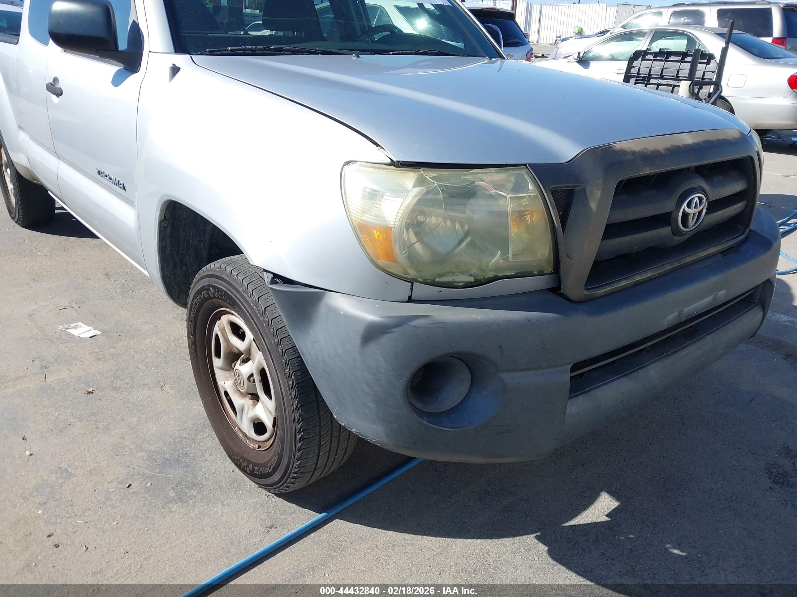 TOYOTA TACOMA image 6
