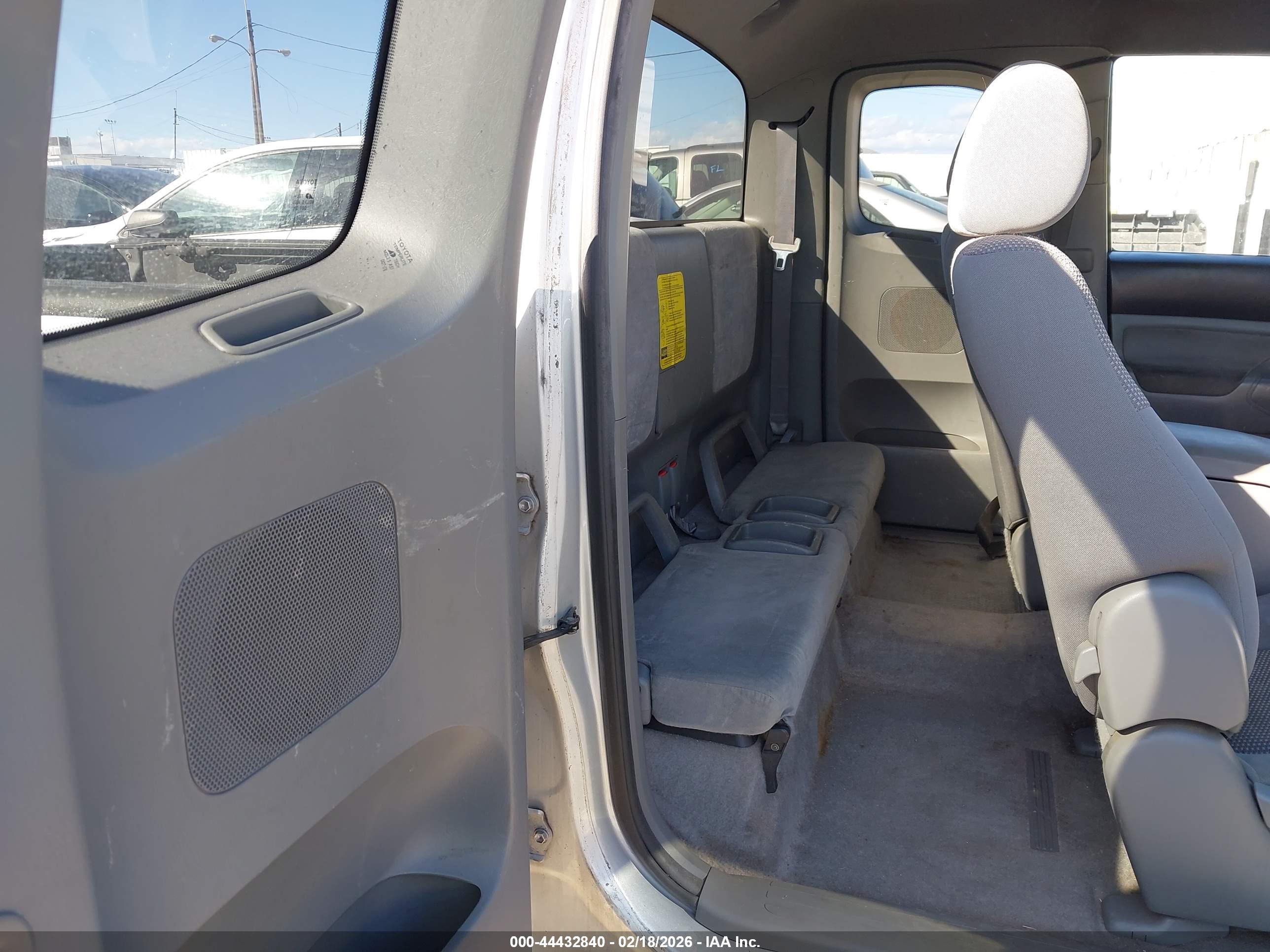 TOYOTA TACOMA image 8