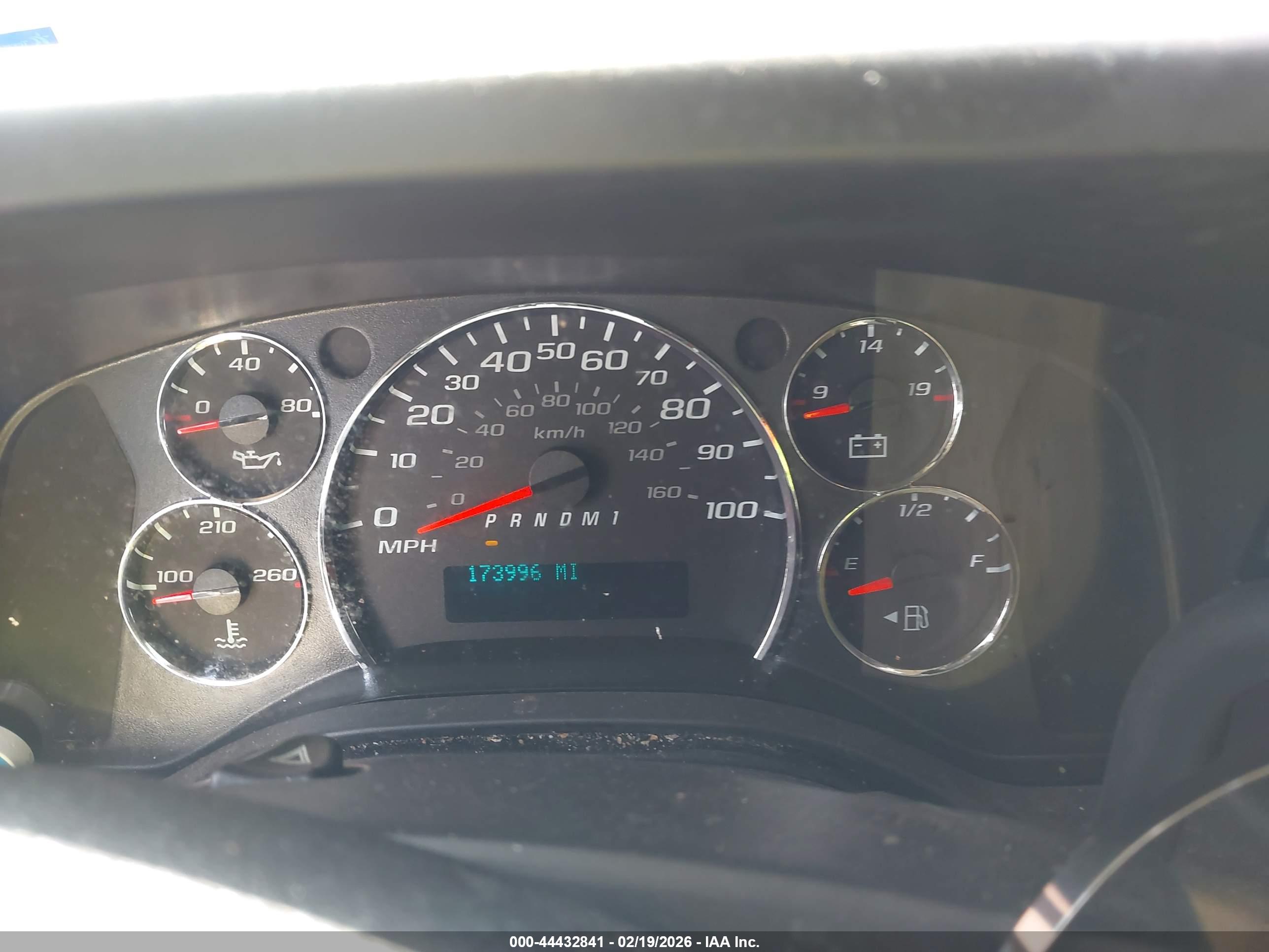 CHEVROLET EXPRESS image 7