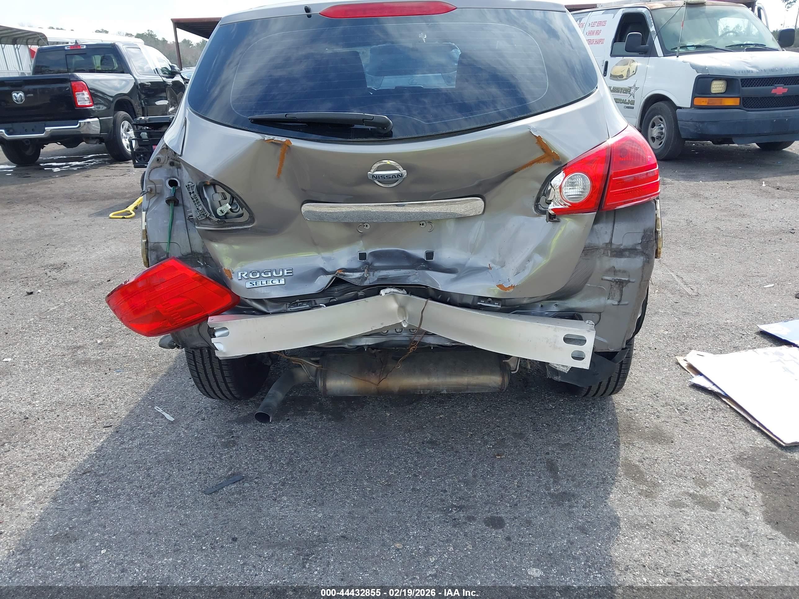 NISSAN ROGUE image 6